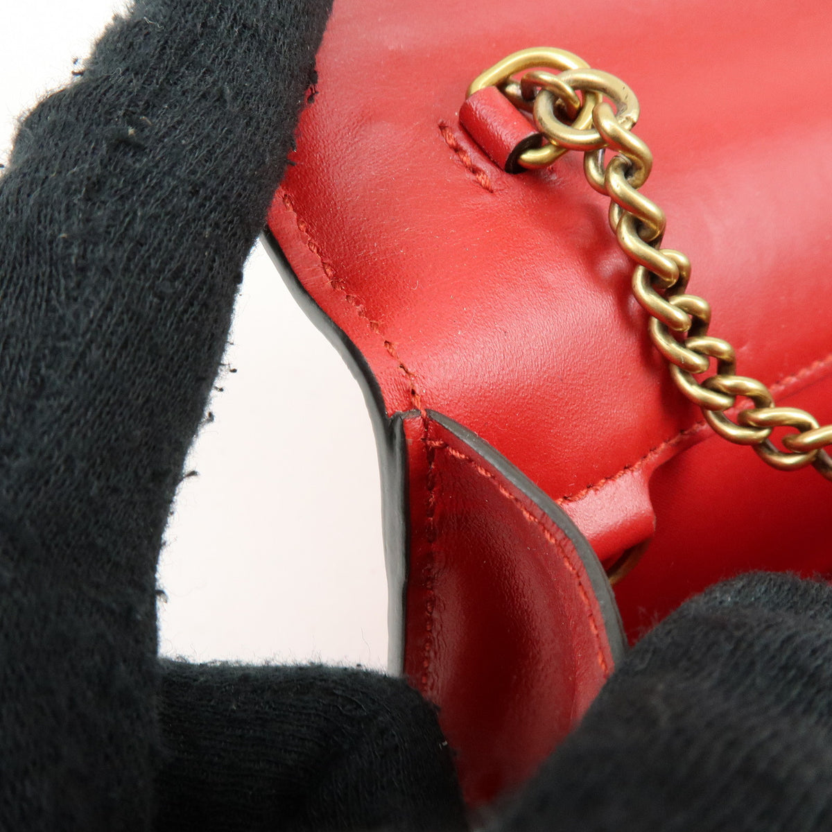 GUCCI Interlocking G Guccissima Chain Shoulder Bag Cherry 481291