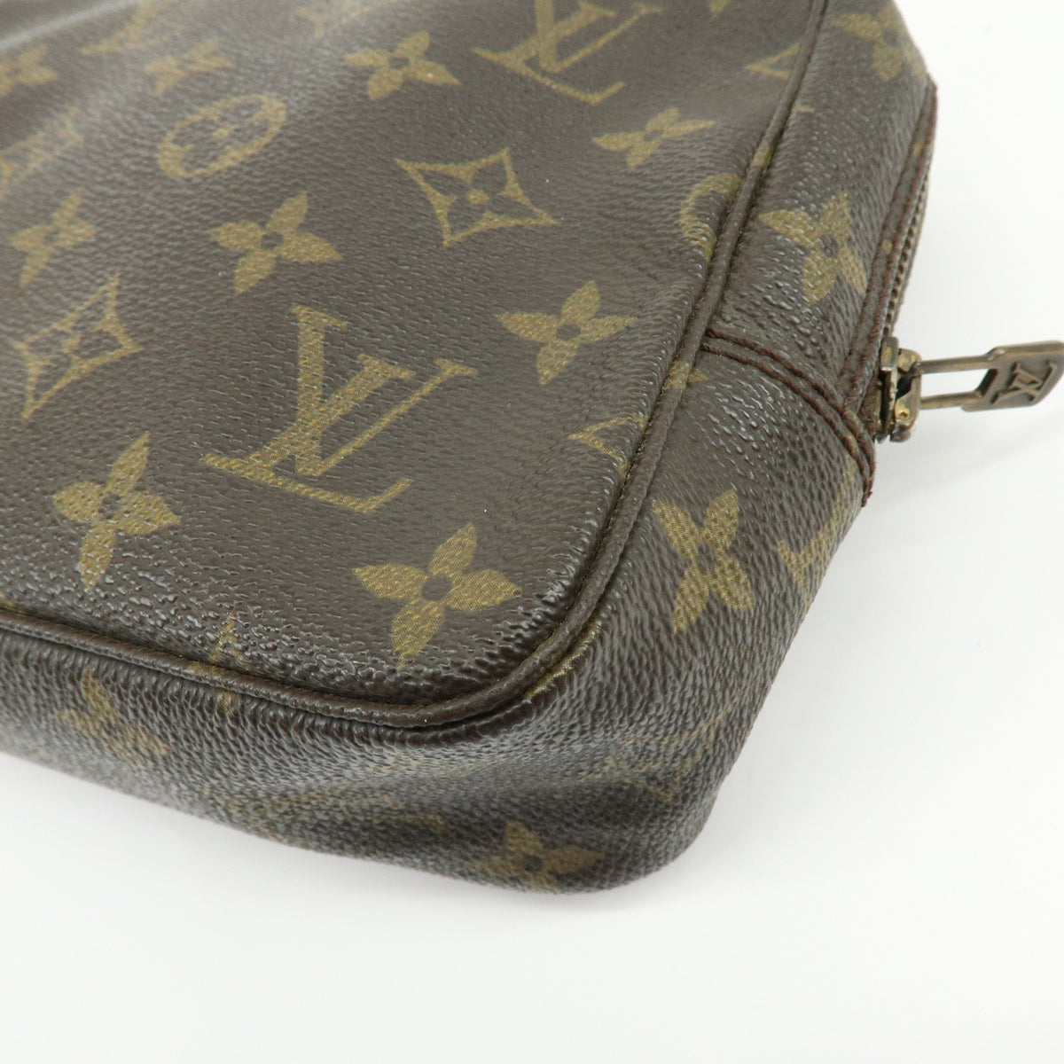 Louis Vuitton Monogram Trousse Toilette 23 Cosmetic Pouch M47524