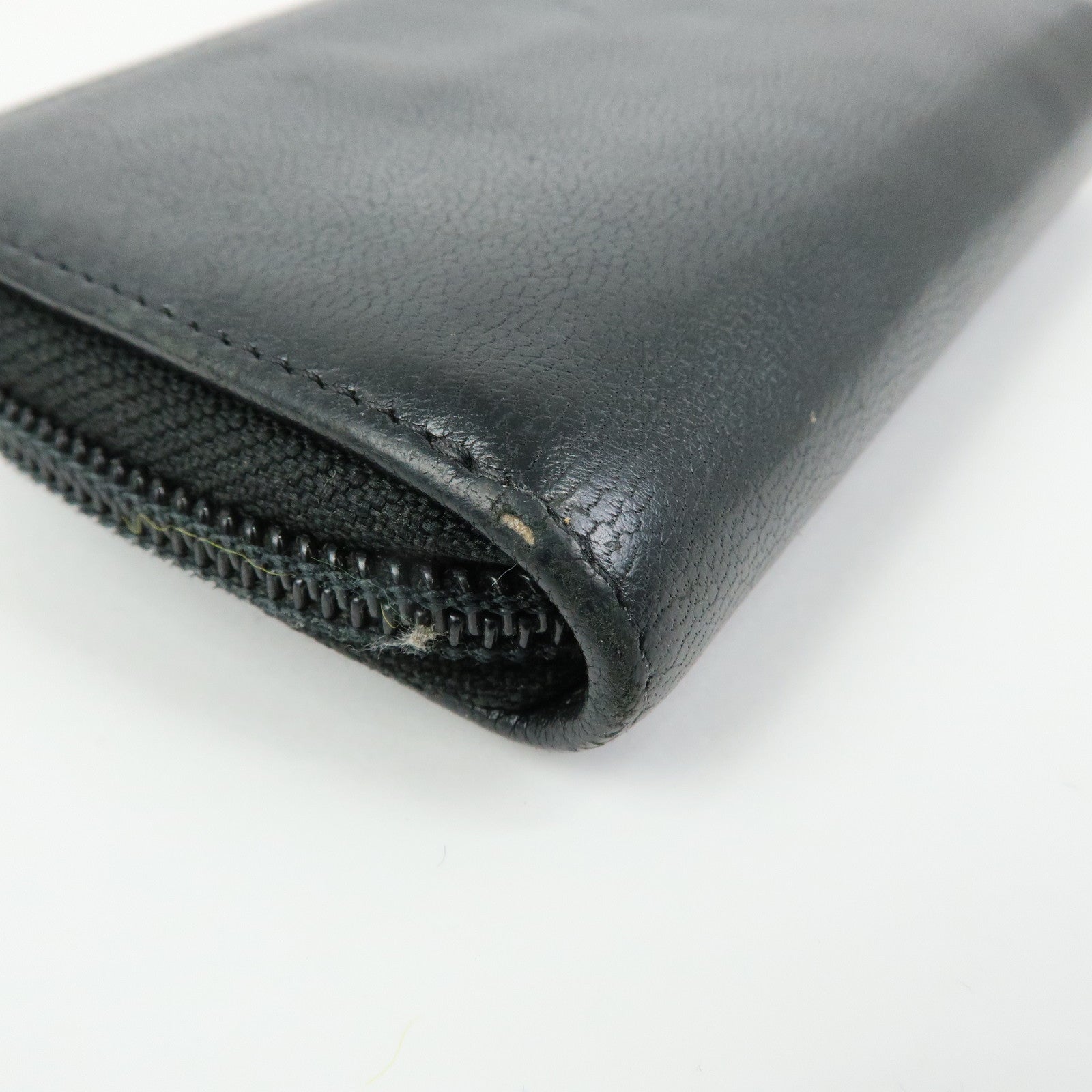 CHANEL COCO Mark Calf Skin Round Zippy Compact Wallet Black