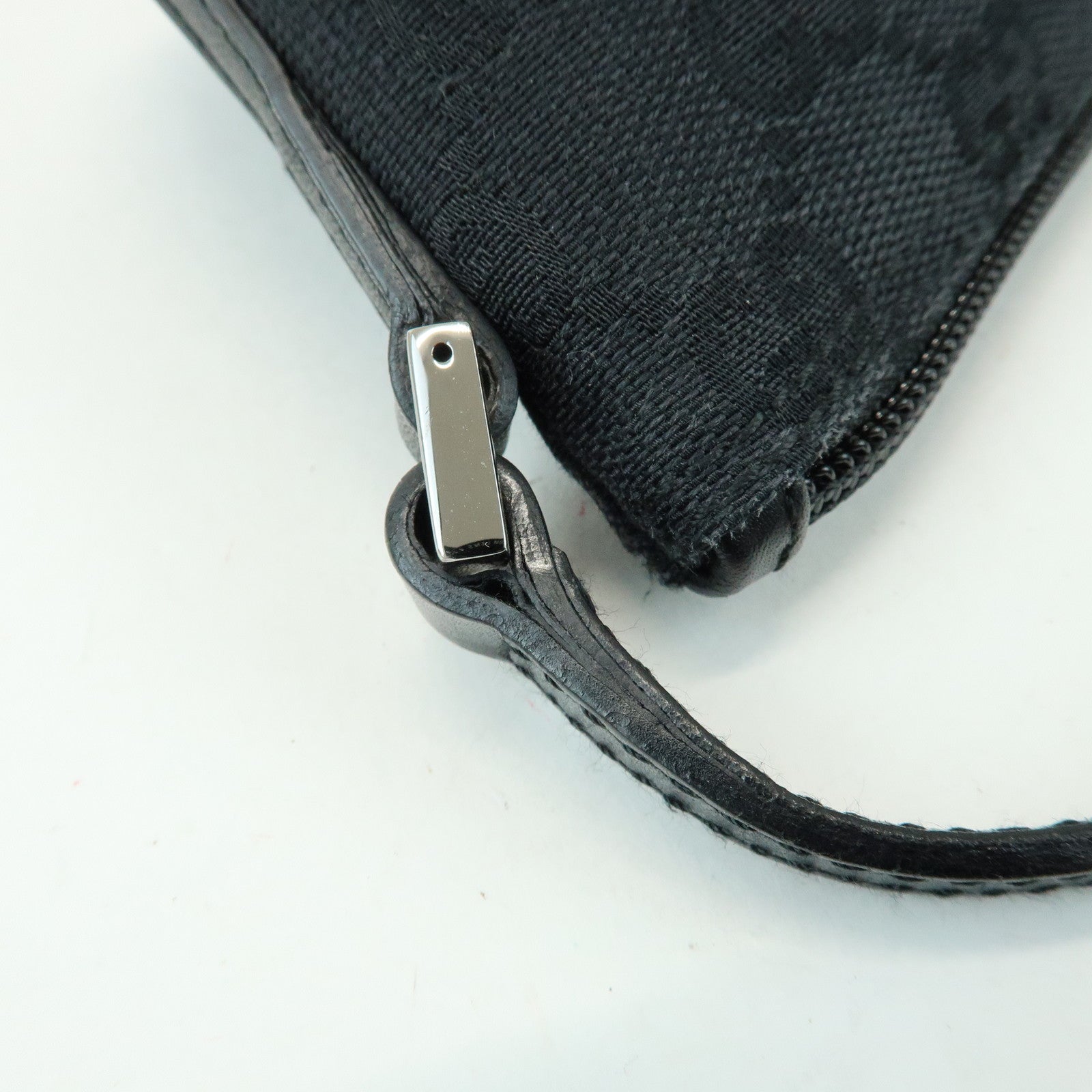 GUCCI Boat Bag GG Canvas Leather Accessory Pouch Hand Bag 07198