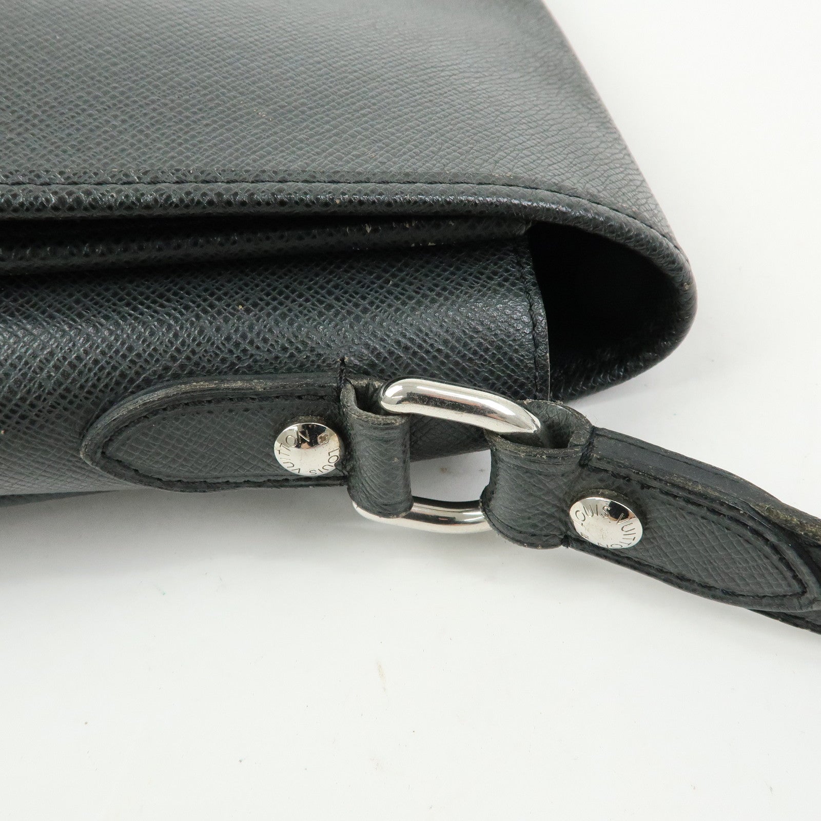 Louis Vuitton Taiga Andrei Leather Shoulder Bag Ardoise M32482