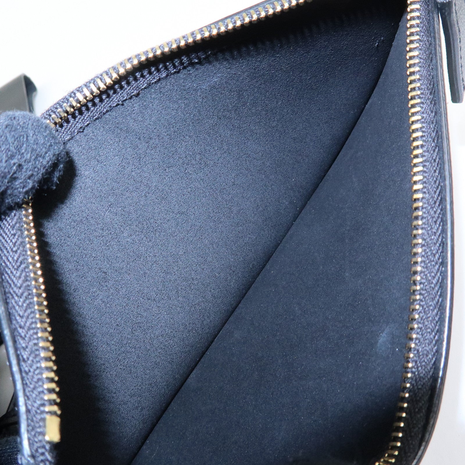 SAINT LAURENT PARIS Cassandra North South Toy Shopping Bag Black 600306