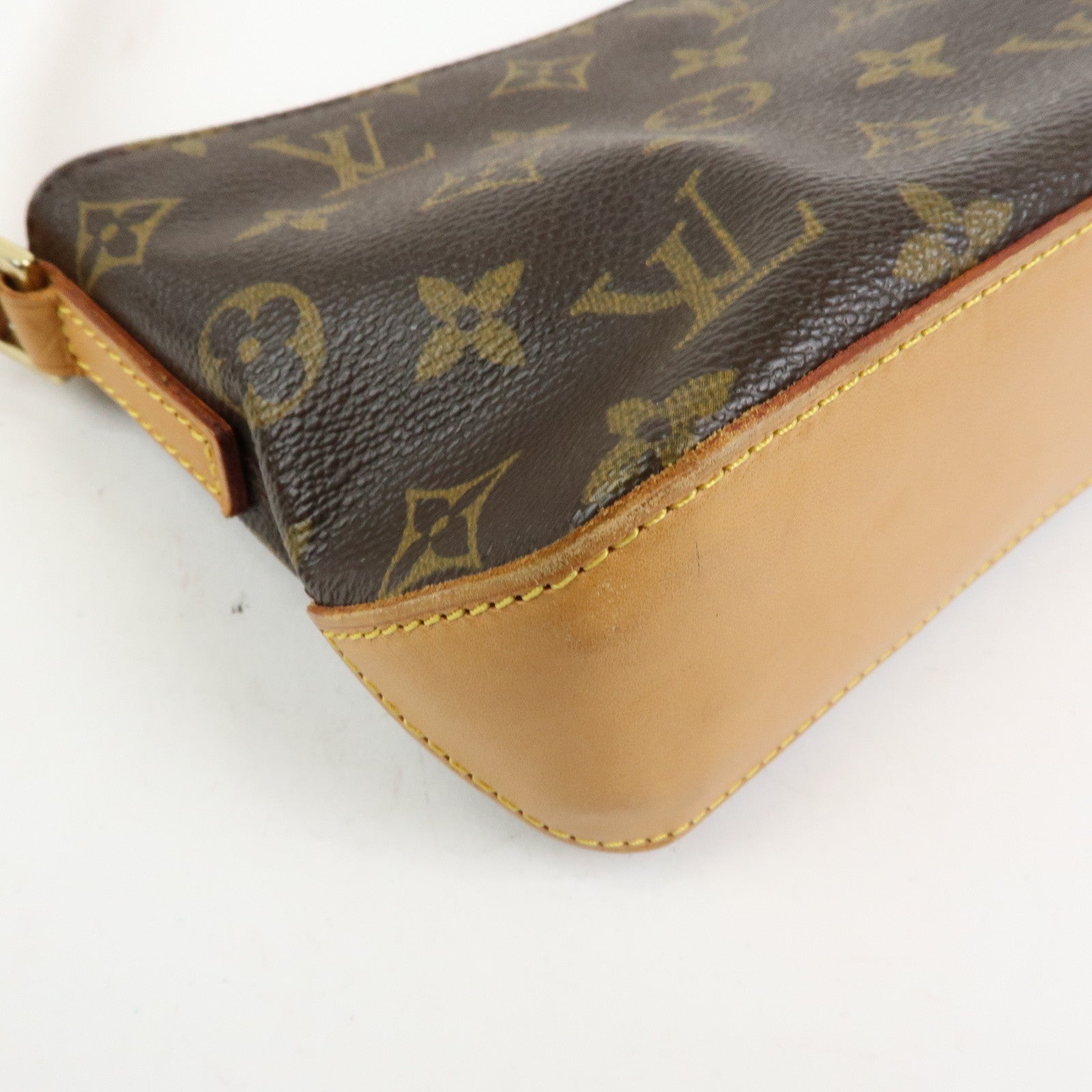 Louis Vuitton Monogram Trotteur Canvas Shoulder Bag Brown M51240