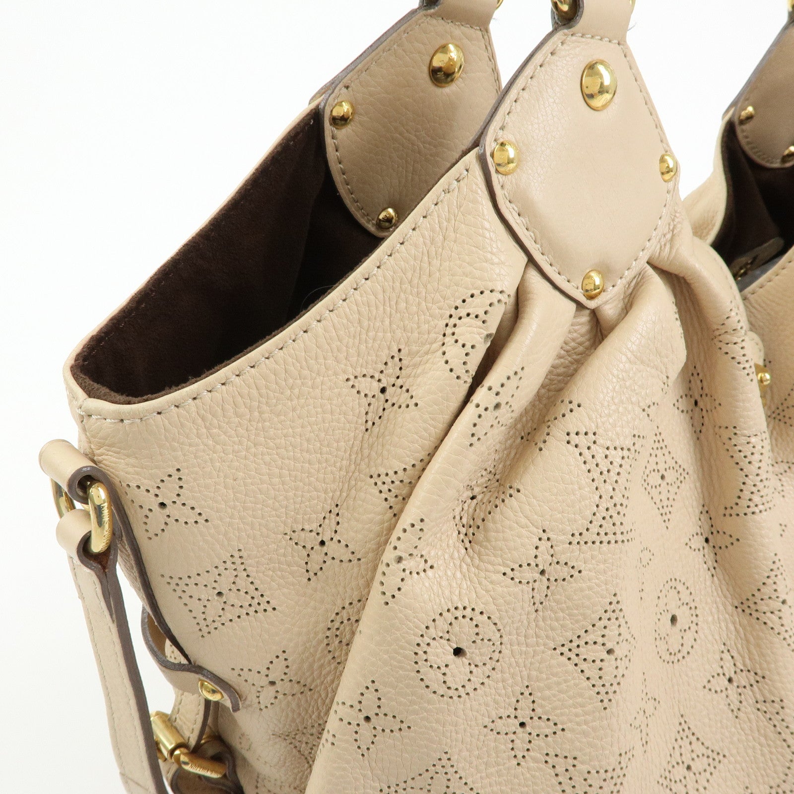 Louis Vuitton Monogram Mahina L Shoulder Hand Bag Sable M93979