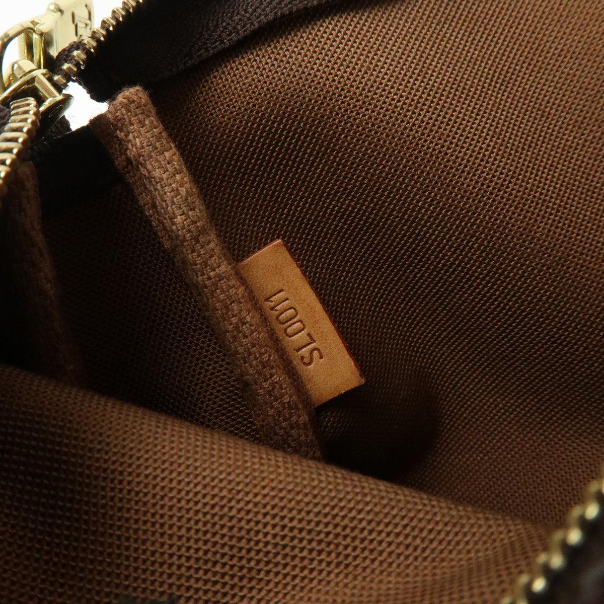Louis Vuitton Monogram Pochette Accessoires Pouch Hand Bag M51980