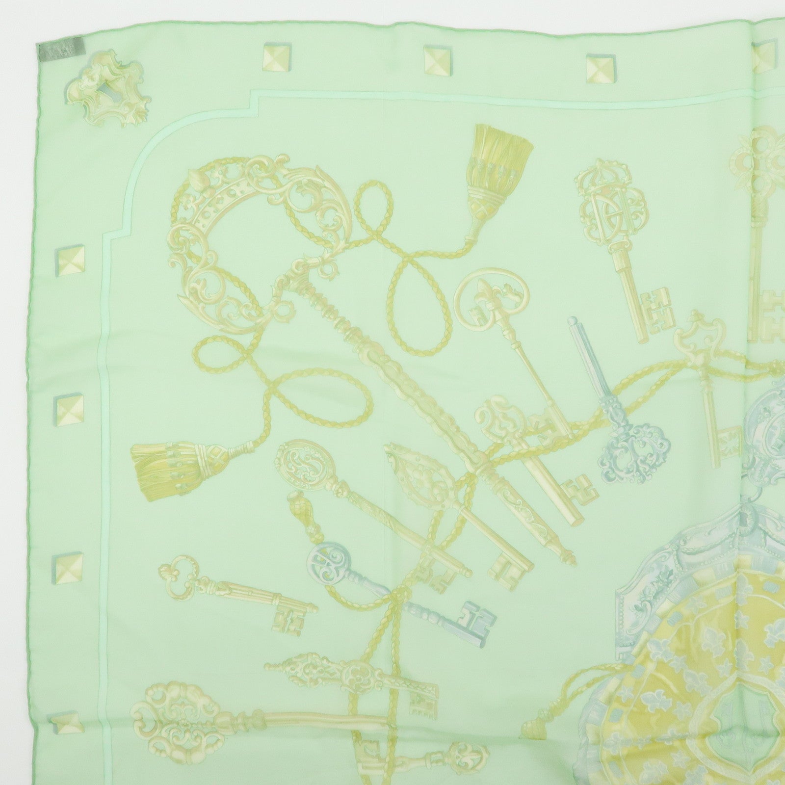 HERMES Carre 90 Silk 100% Scarf LES CLES THE KEYS RARE Light Green