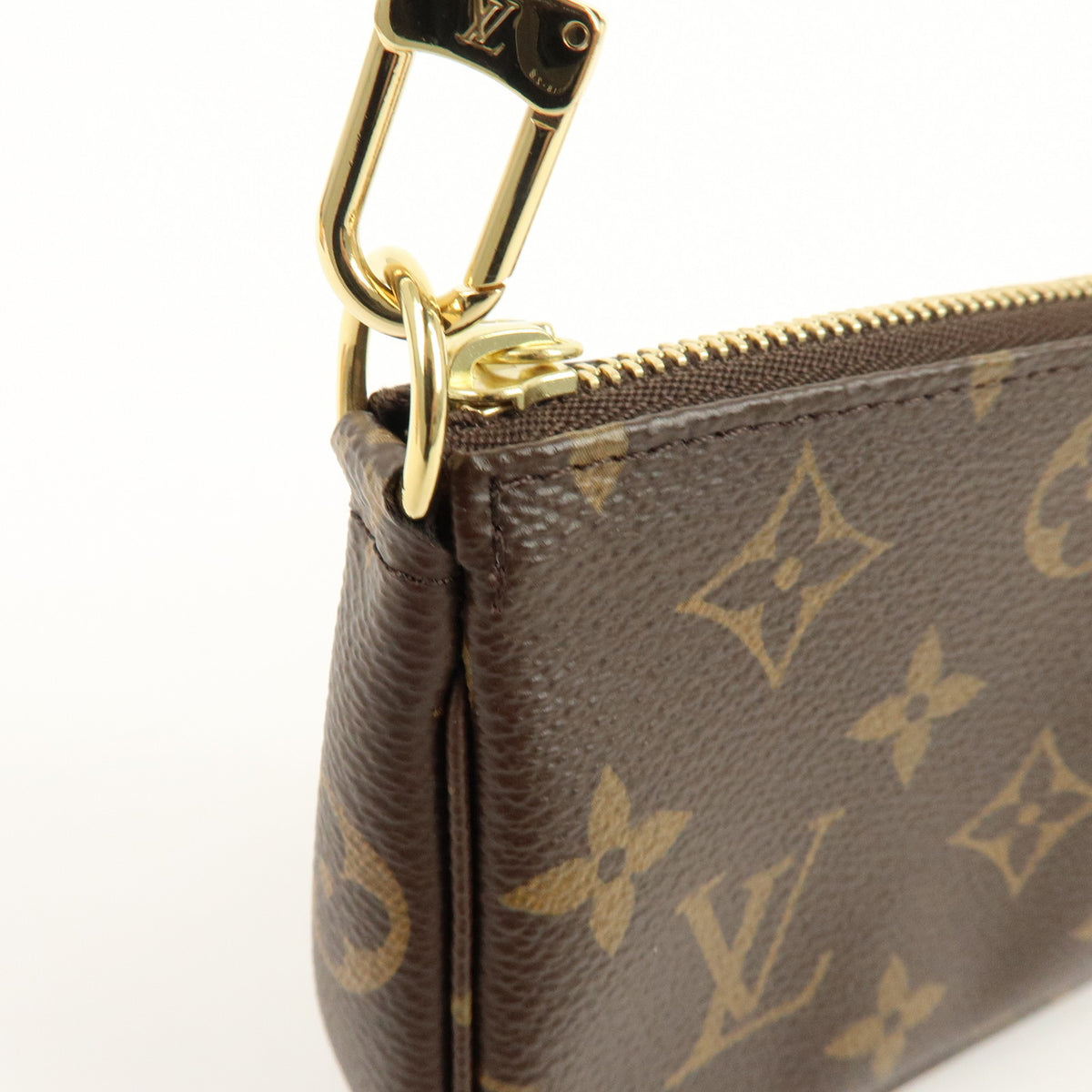 Louis Vuitton Monogram Mini Pochette Accessoires Hand Bag Bown M58009