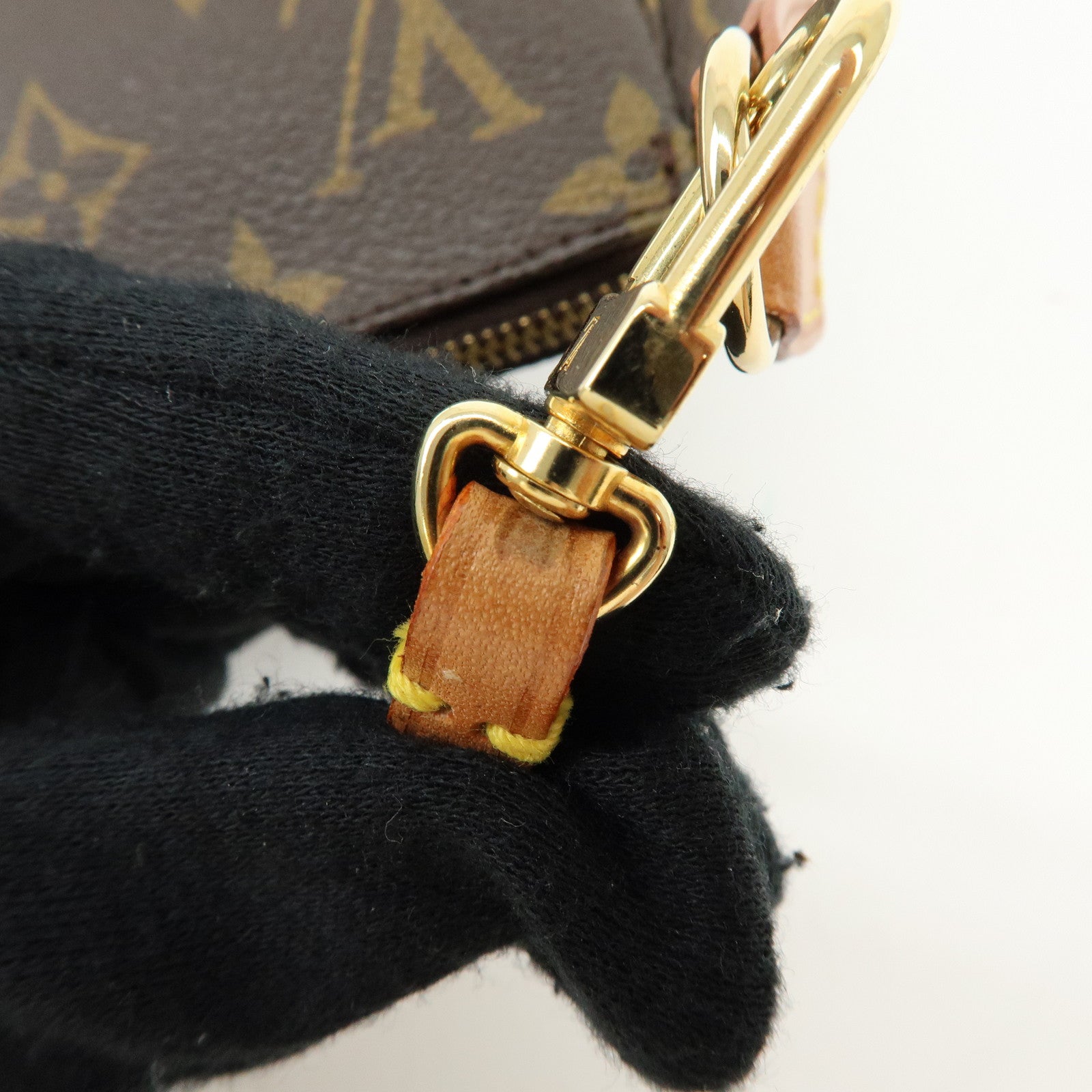 Louis Vuitton Monogram Pochette Accessoires Pouch Hand Bag Brown M51980