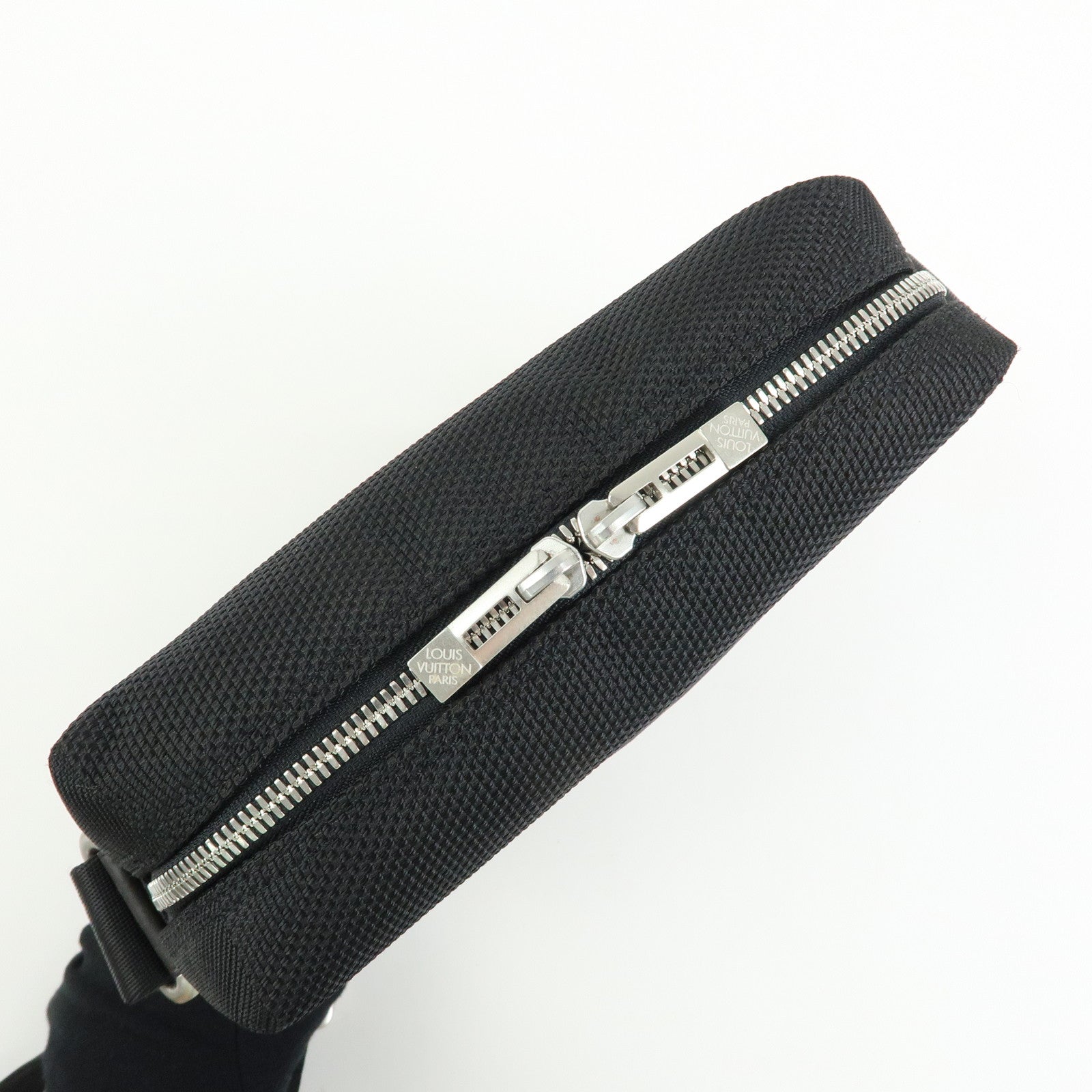 Louis Vuitton Damier Geant Citadin NM Crossbody Bag Noir M93233