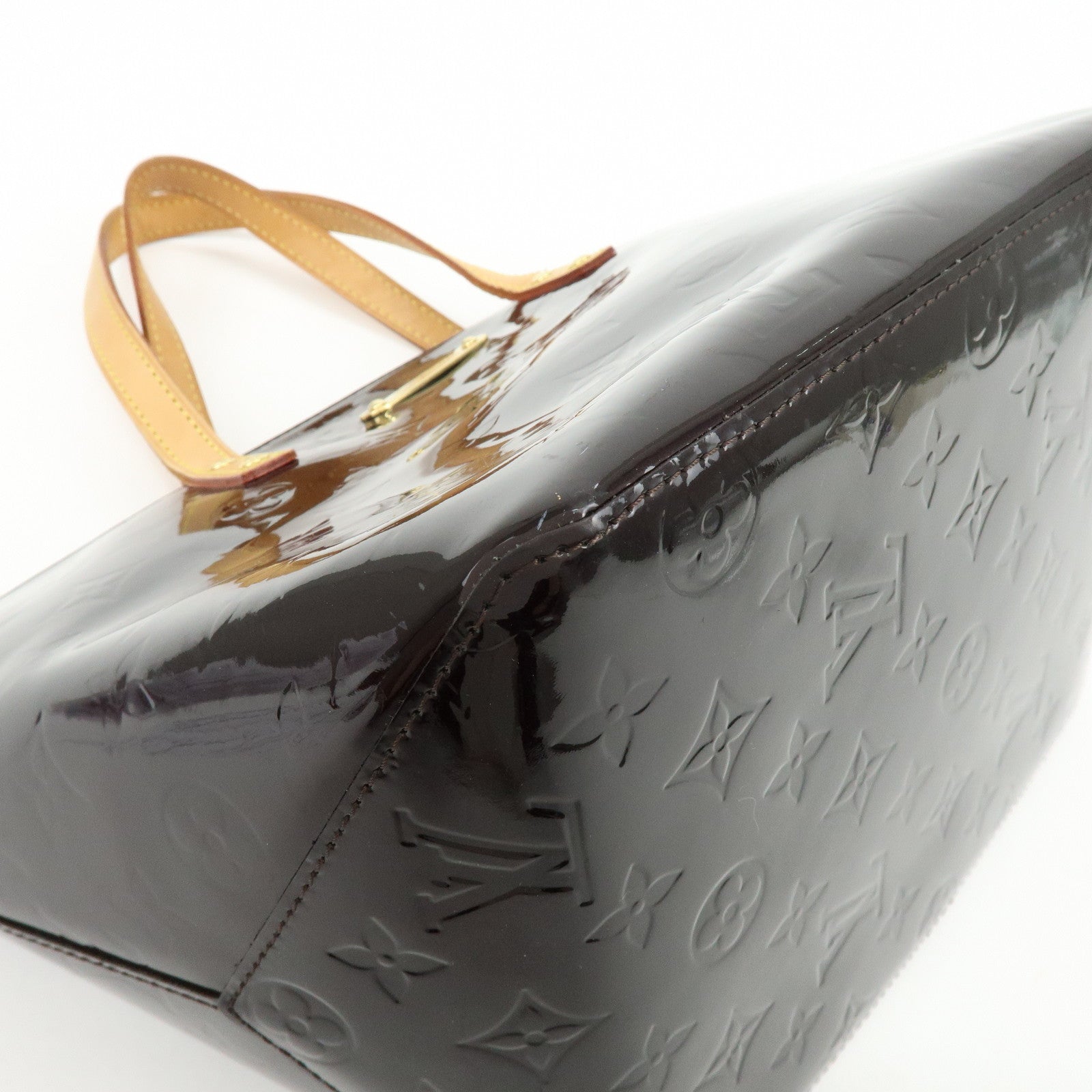 Louis Vuitton Monogram Vernis Bellevue PM Hand Bag Violet M93584