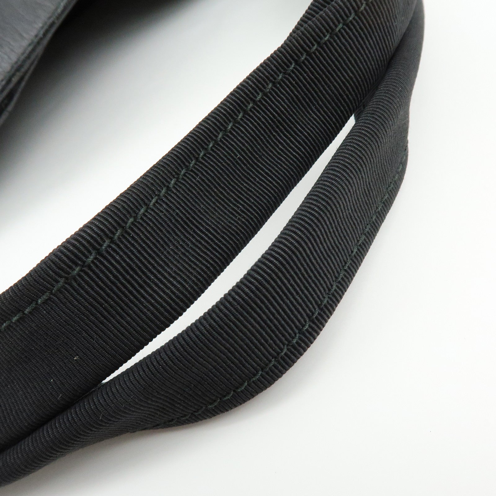 Ferragamo Vara Ribbon Leather Tote Bag Hand Bag Black