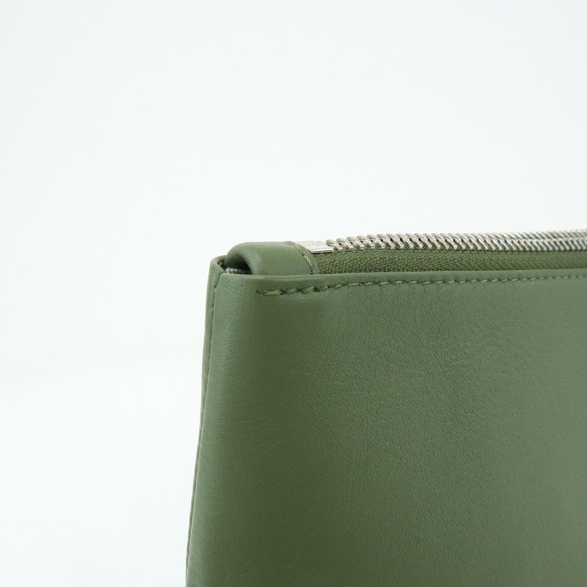 LOEWE Oblong Pouch Leather Clutch Bag Green