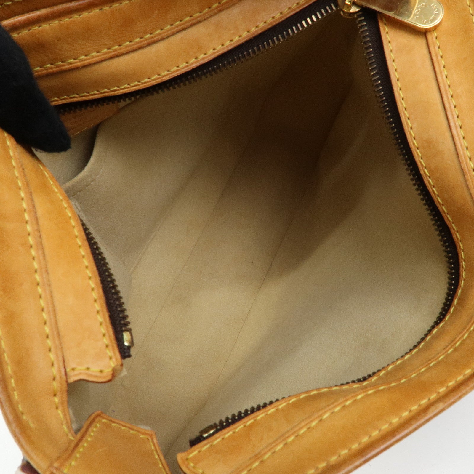Louis Vuitton Monogram Hudson GM Canvas Shoulder Bag Brown M40045