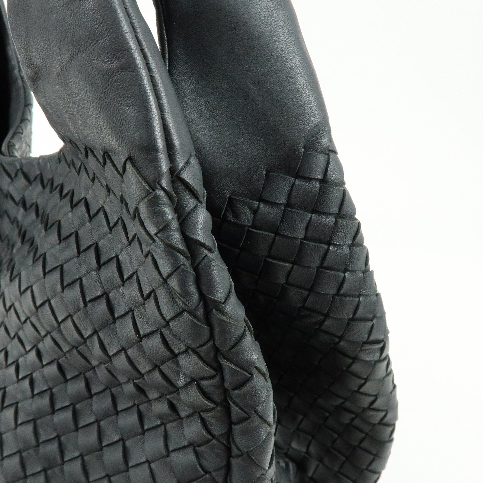 BOTTEGA VENETA Intrecciato Campana Leather Shoulder Bag Hand Bag Black