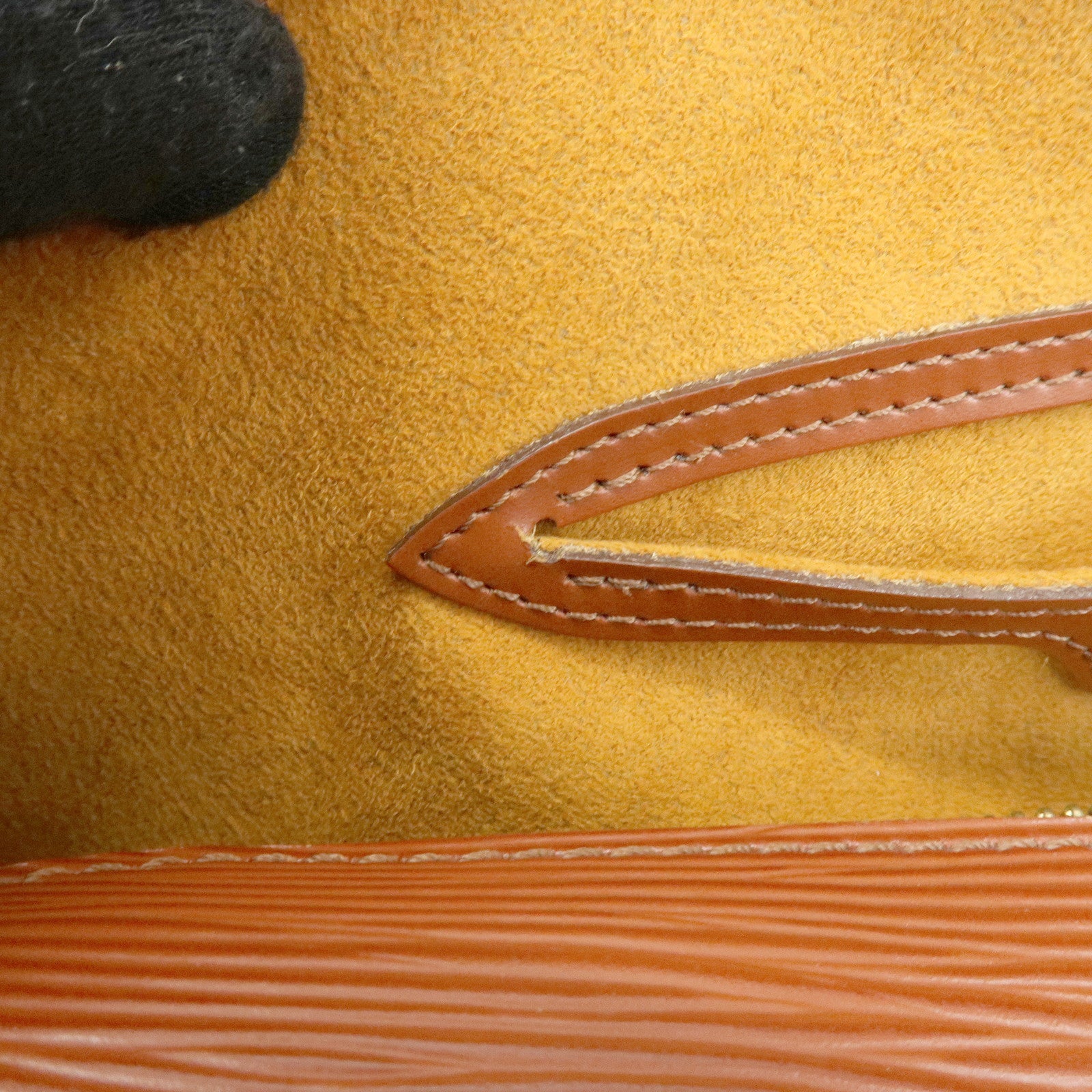 Louis Vuitton Epi Leather Soufflot Hand Bag Kenya Brown M52223