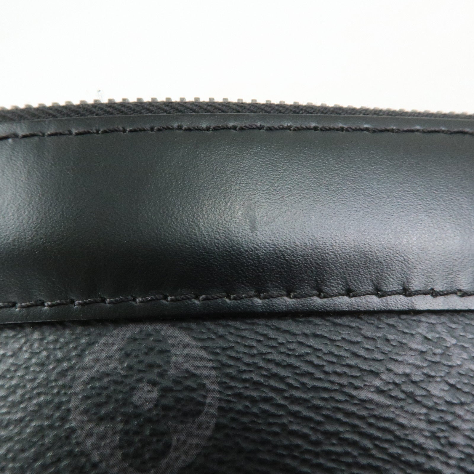 Louis Vuitton Monogram Eclipse Pochette Discovery Clutch Bag M62291