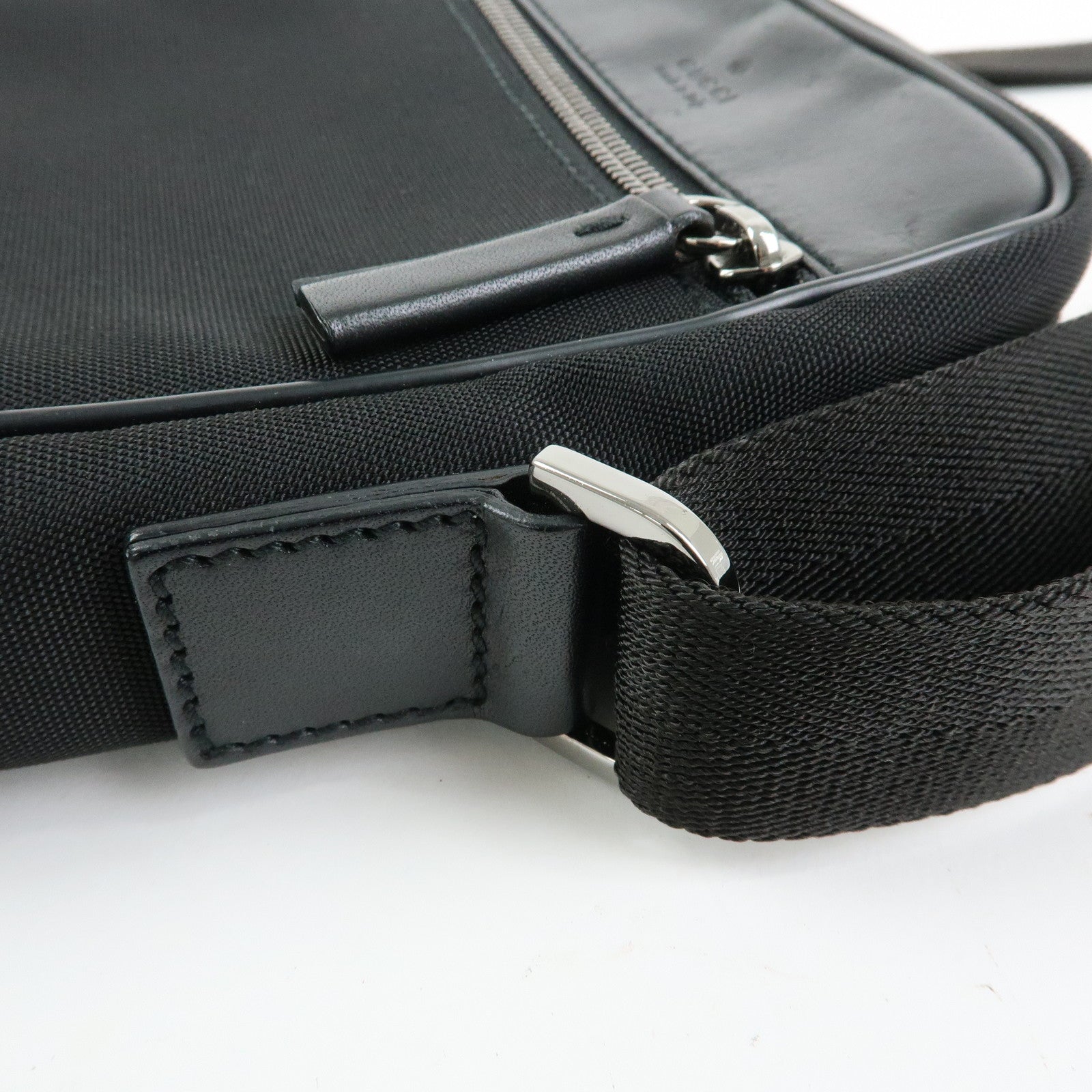 GUCCI Logo Canvas Leather Shoulder Bag Crossbody Bag Black 101680