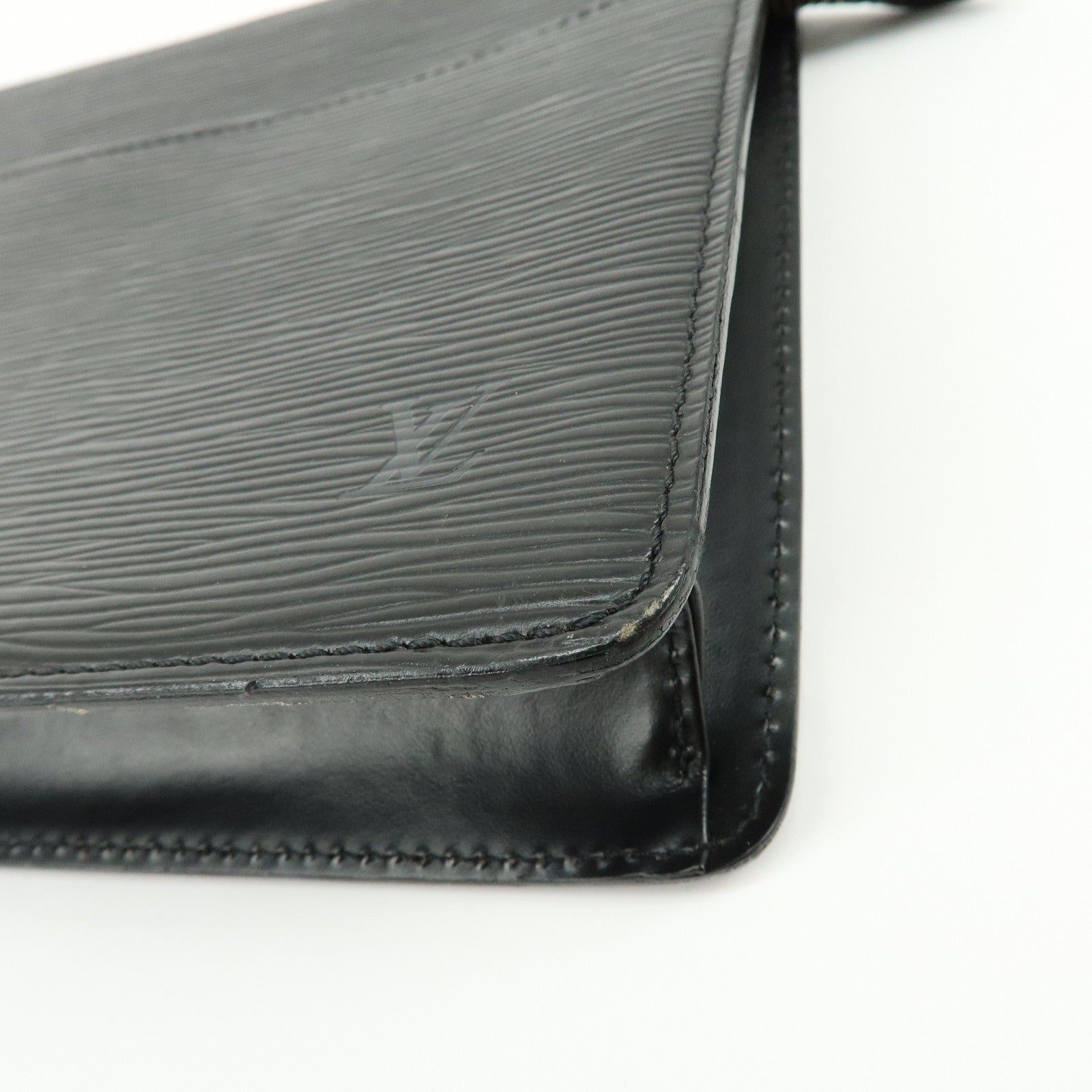 Louis Vuitton Epi Pochette Homme Clutch Bag Flat Pouch Noir M52522