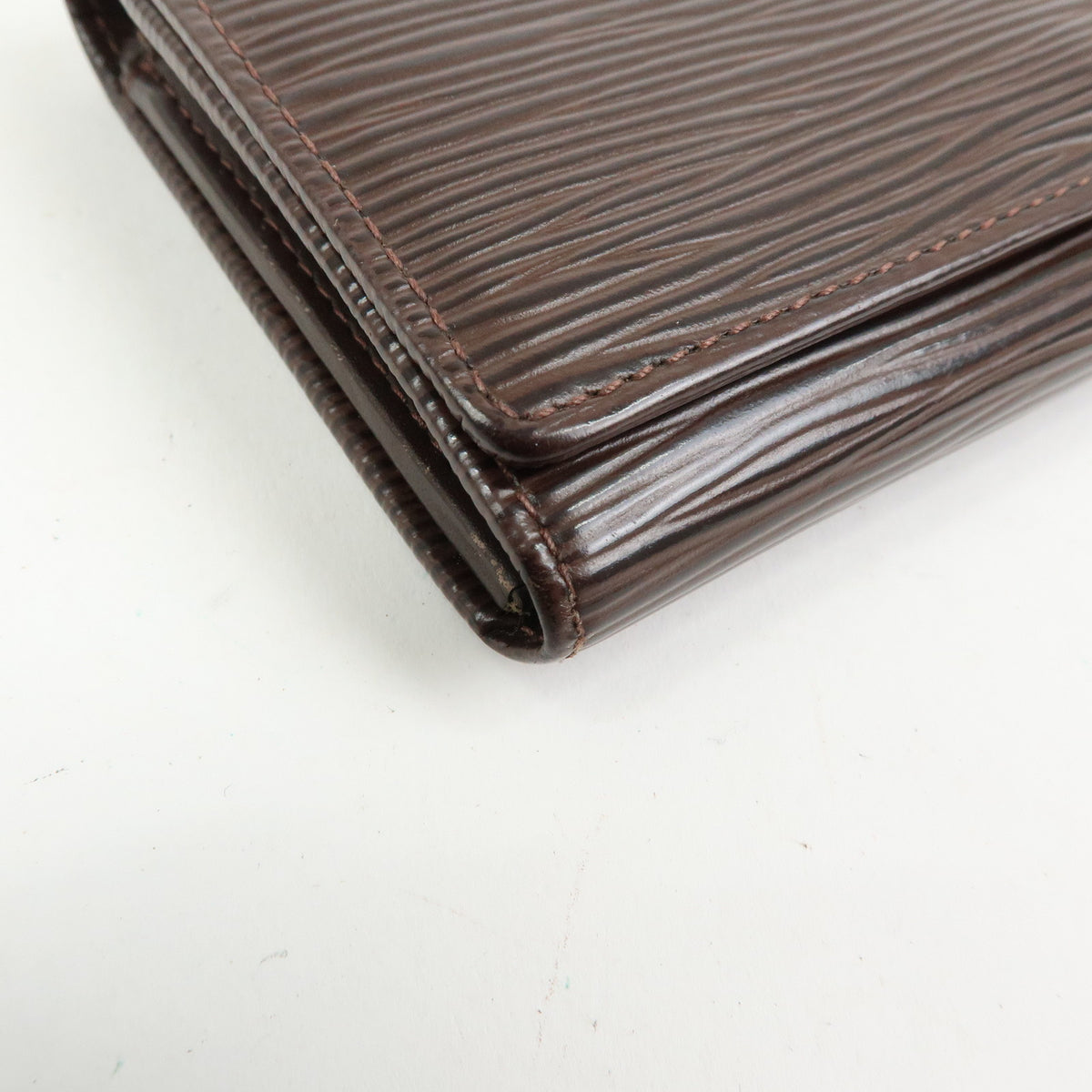 Louis Vuitton Epi Porte Monnaie Billet Tresor Bi-fold Wallet M6350D