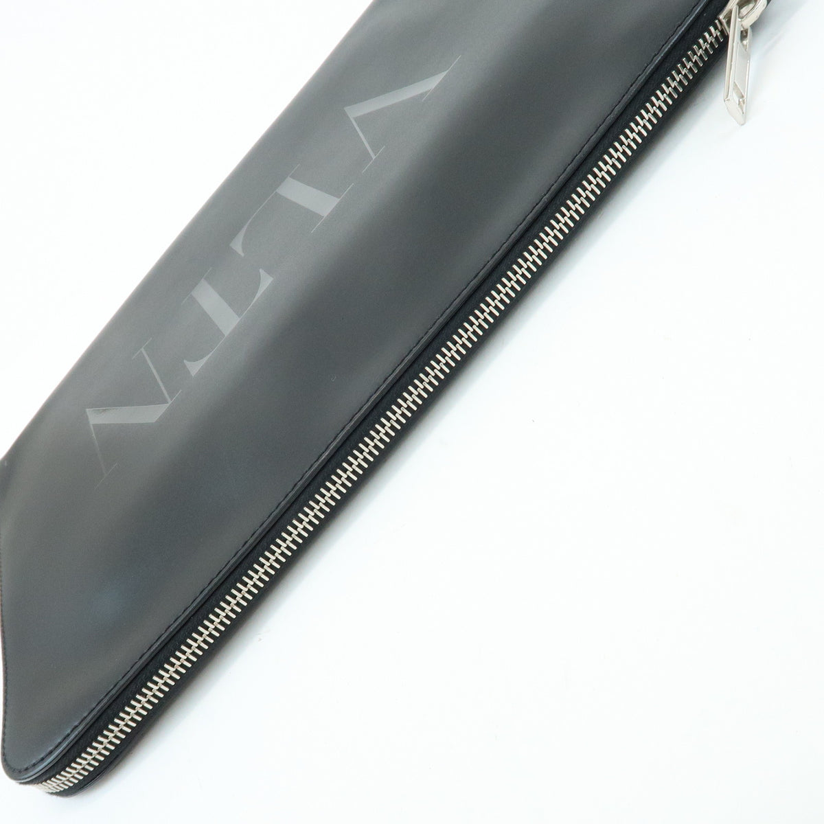 VALENTINO GARAVANI Leather Clutch Bag Flat Pouch Black