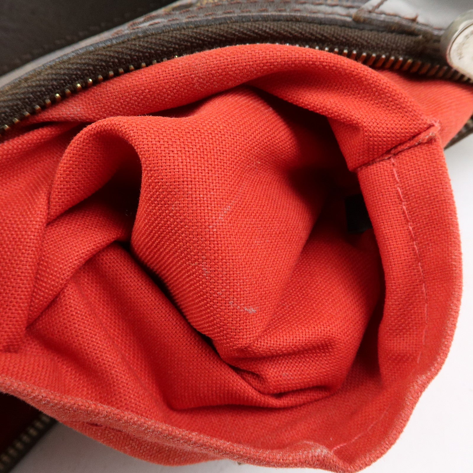 Louis Vuitton Damier Thames PM Canvas Shoulder Bag Hand Bag N48180