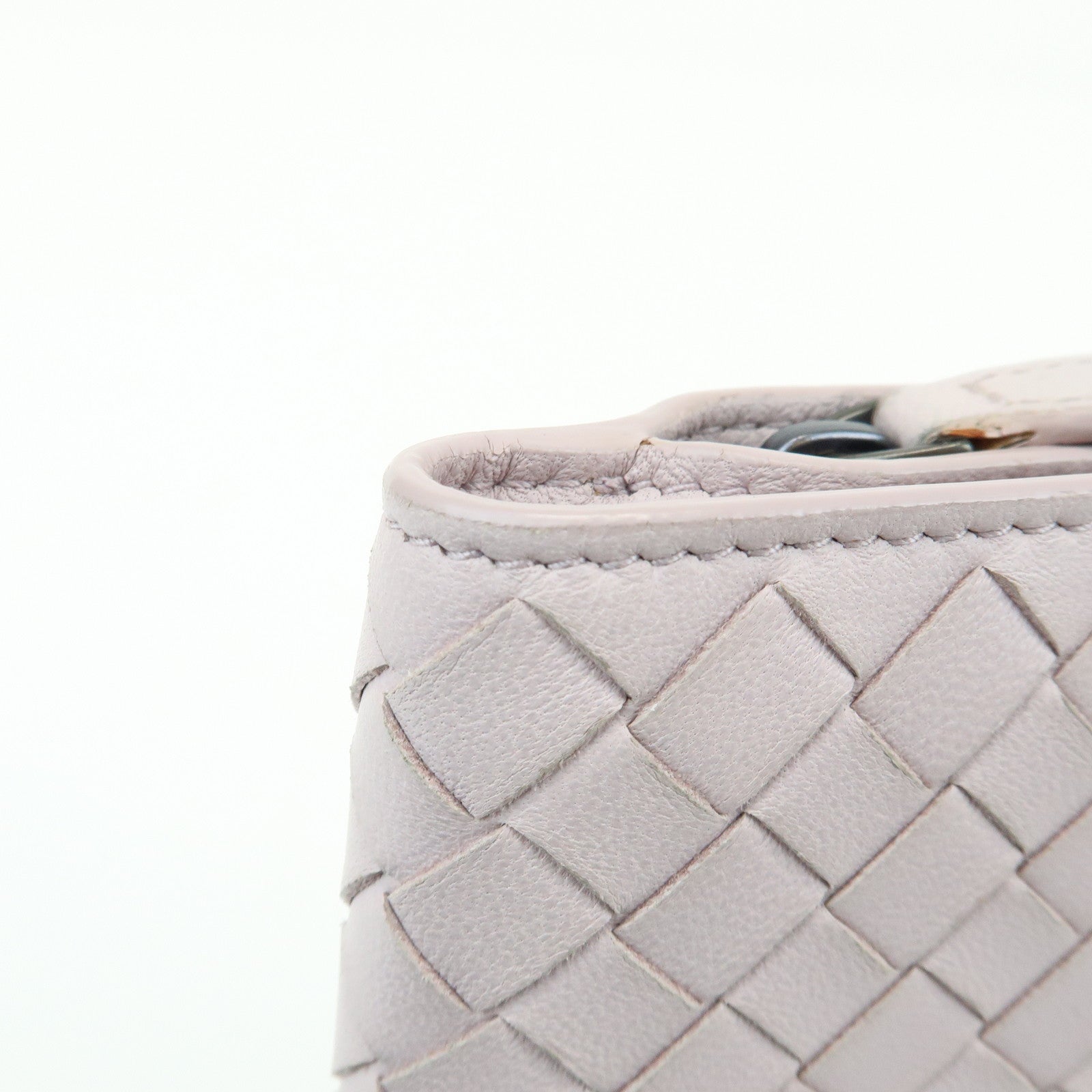 BOTTEGA VENETA Intrecciato Leather Bi-fold Comact Wallet Lavender