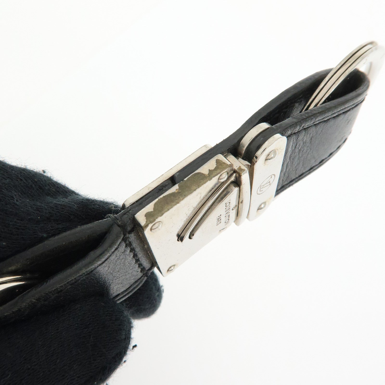 Louis Vuitton Porte Cles Valle Key Ring Key Chain Black M85034