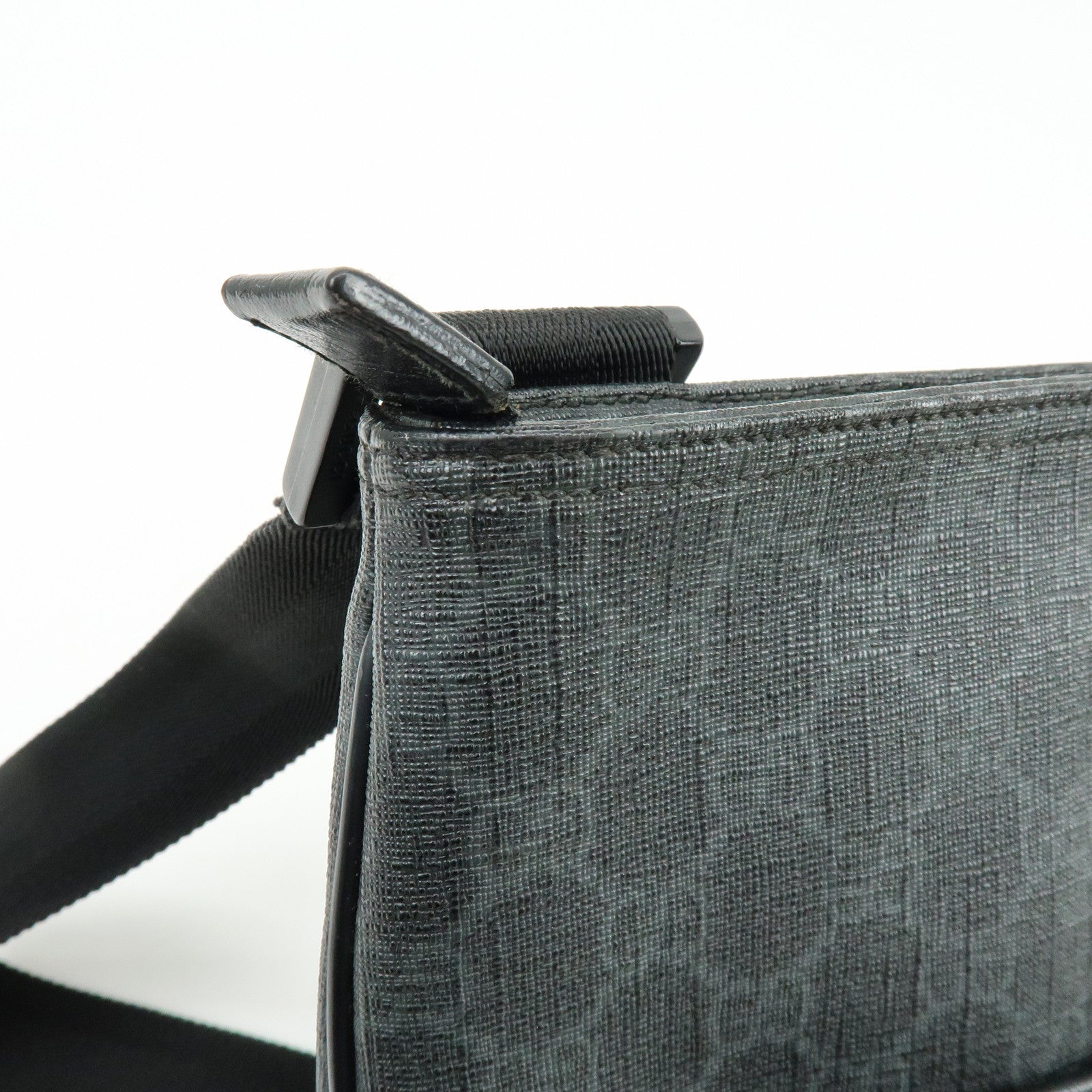 GUCCI GG Supreme Leather Shoulder Bag Crossbody Bag Black 162904