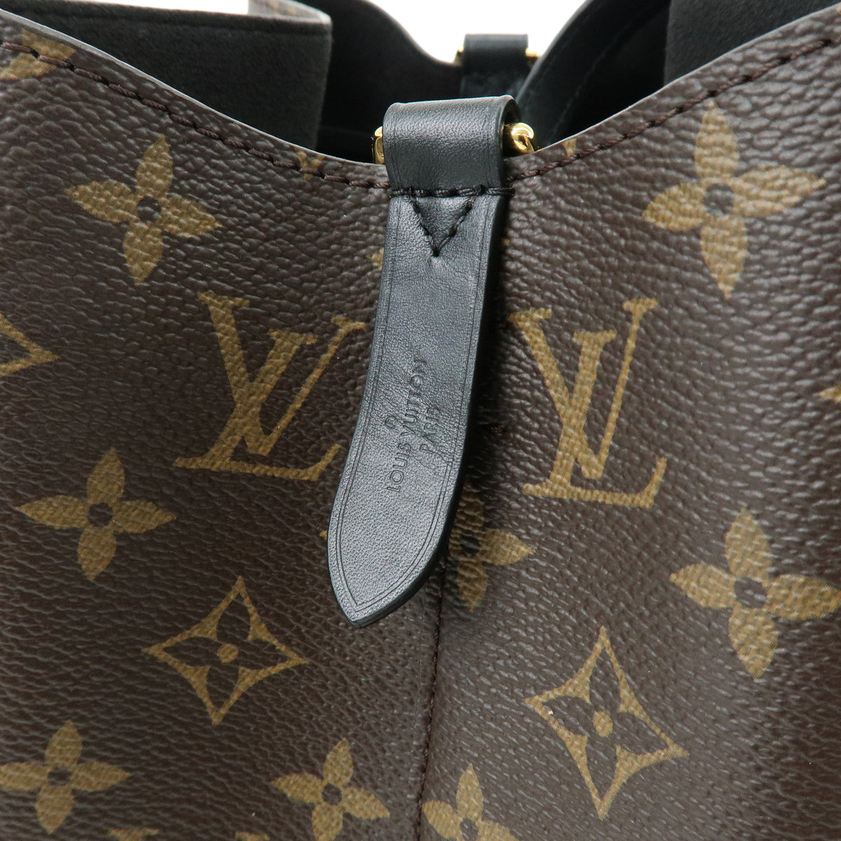 Louis Vuitton Monogram Neo Noe Shoulder Bag Noir M44020