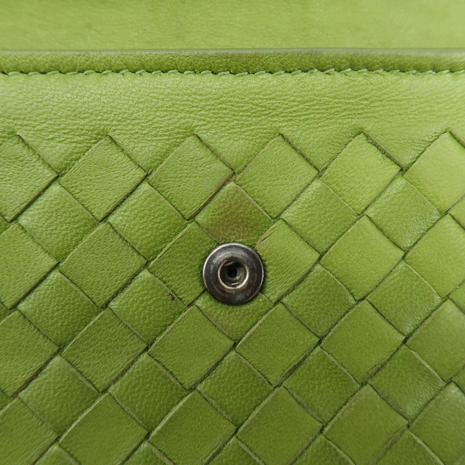 BOTTEGA VENETA Intrecciato Leather Flap Long Wallet Green