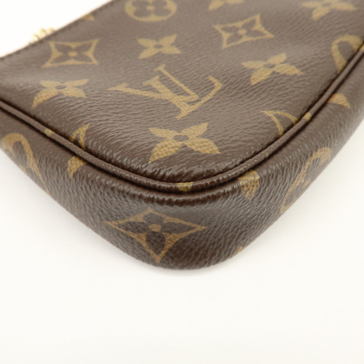 Louis Vuitton Monogram Mini Pochette Accessoires Hand Bag Bown M58009