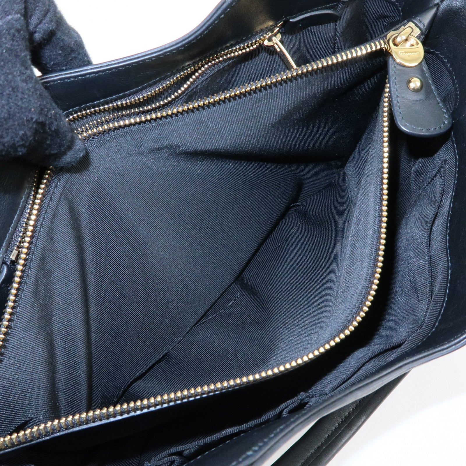 Ferragamo Gancini Leather Hand Bag Shoulder Bag Black 21 F077