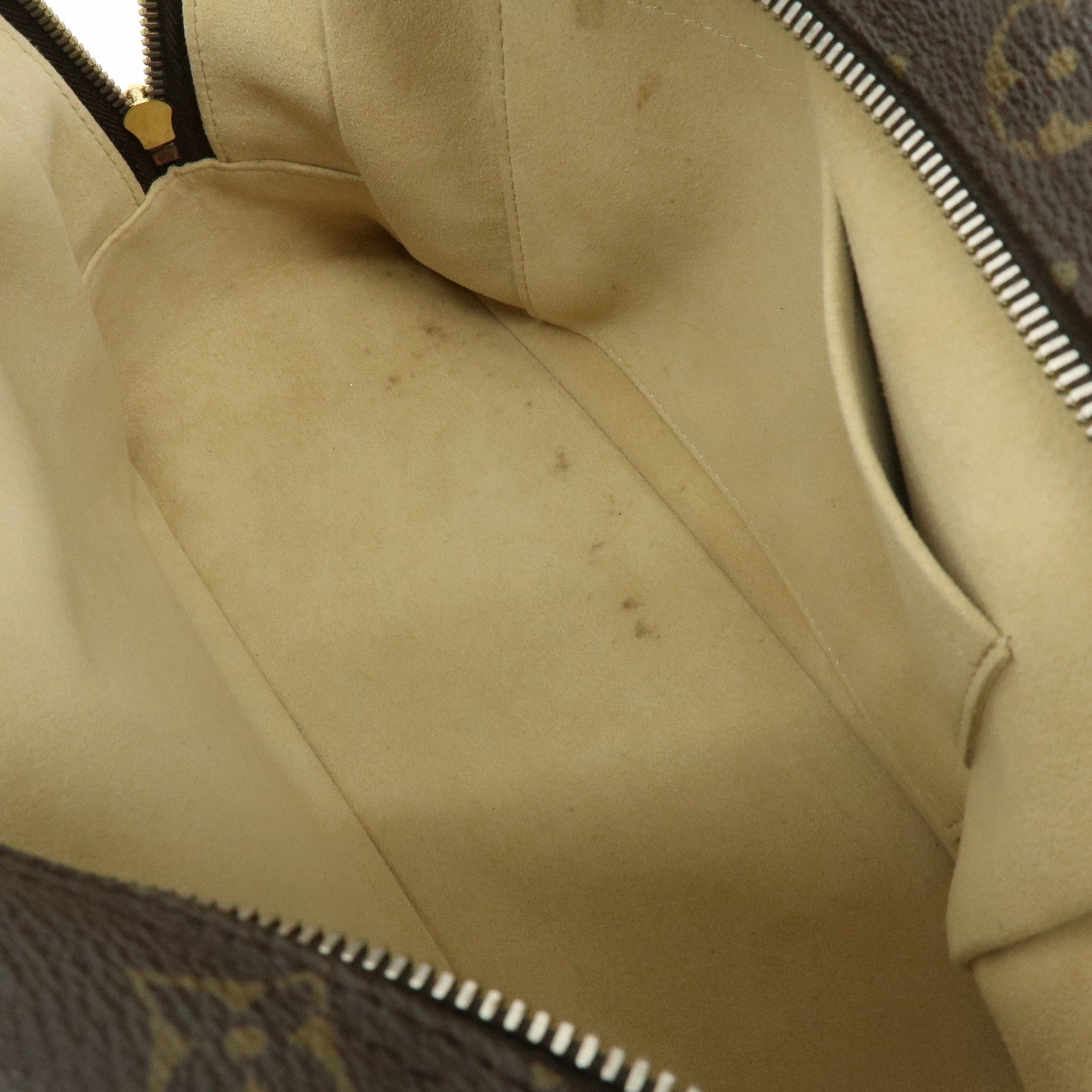 Louis Vuitton Monogram Manhattan PM Hand Bag Brown M40026