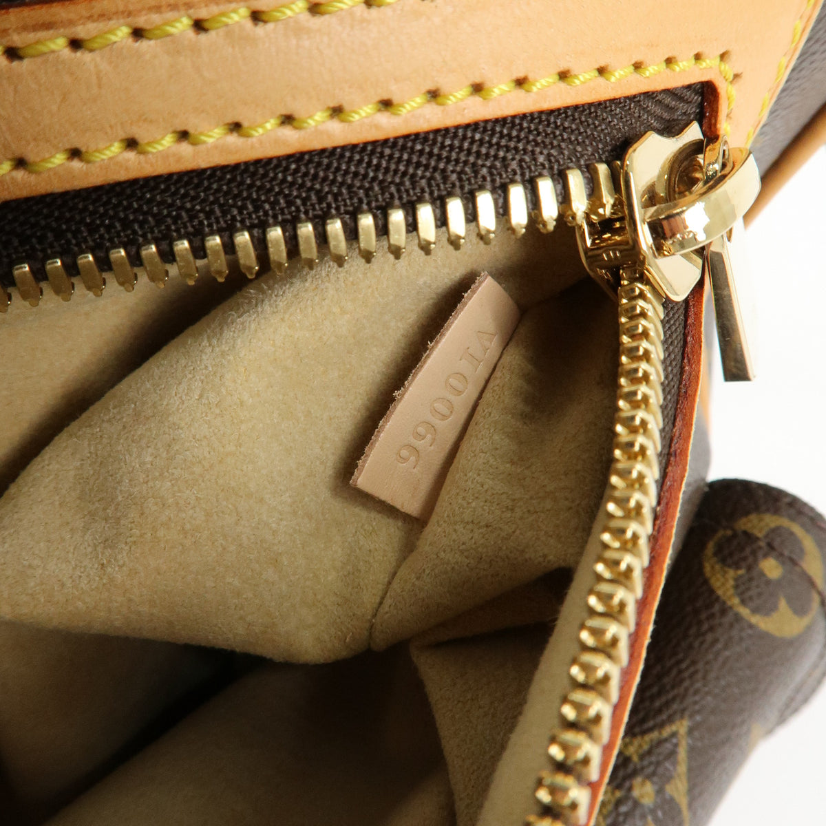 Louis Vuitton Monogram Hudson GM Shoulder Crossbody Bag Brown M40045