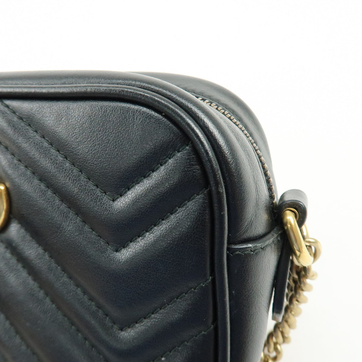 GUCCI GG Marmont Leather Chevron Shoulder Crossbody Bag Black 448065