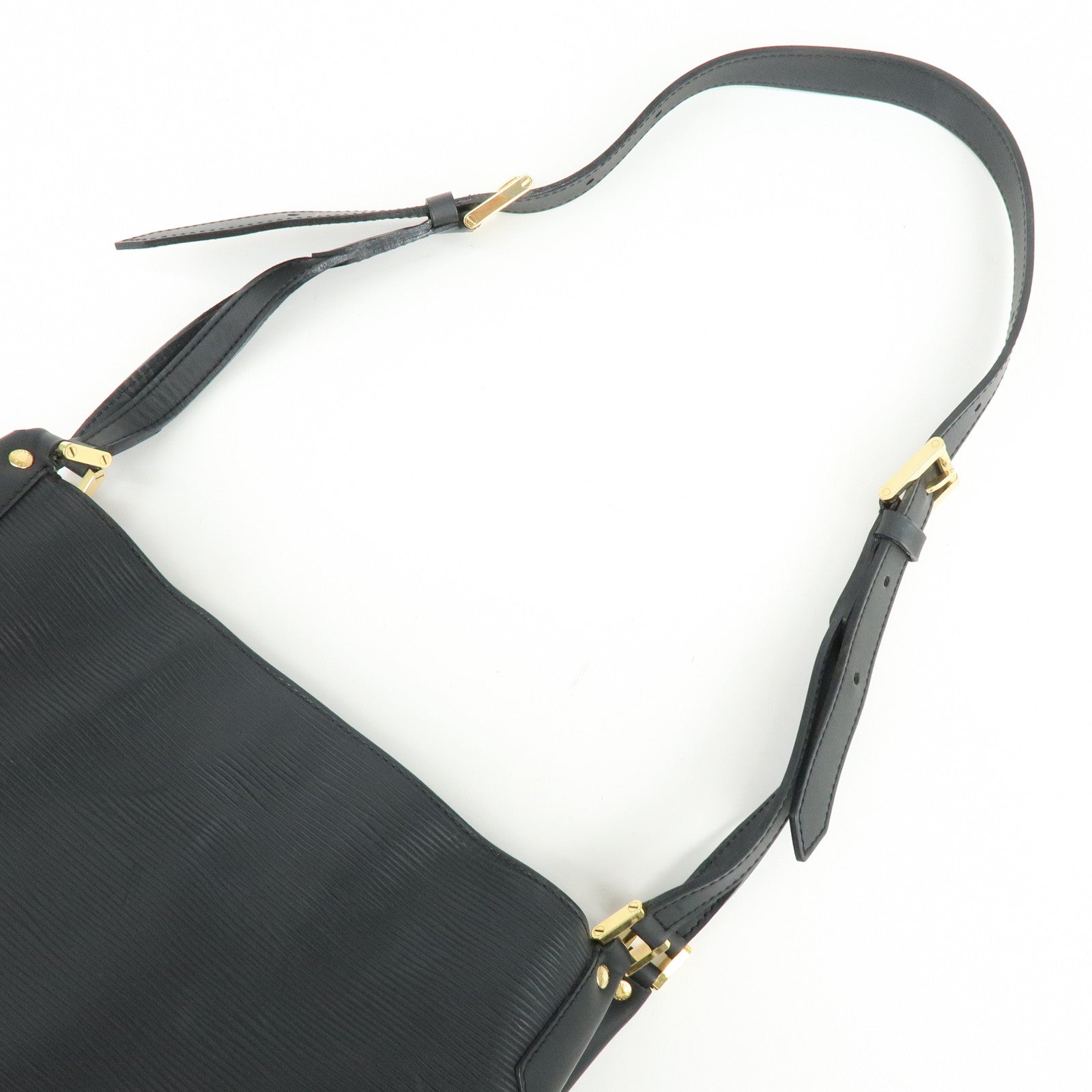 Louis Vuitton Epi Mandala MM Shoulder Bag Noir Black M58892