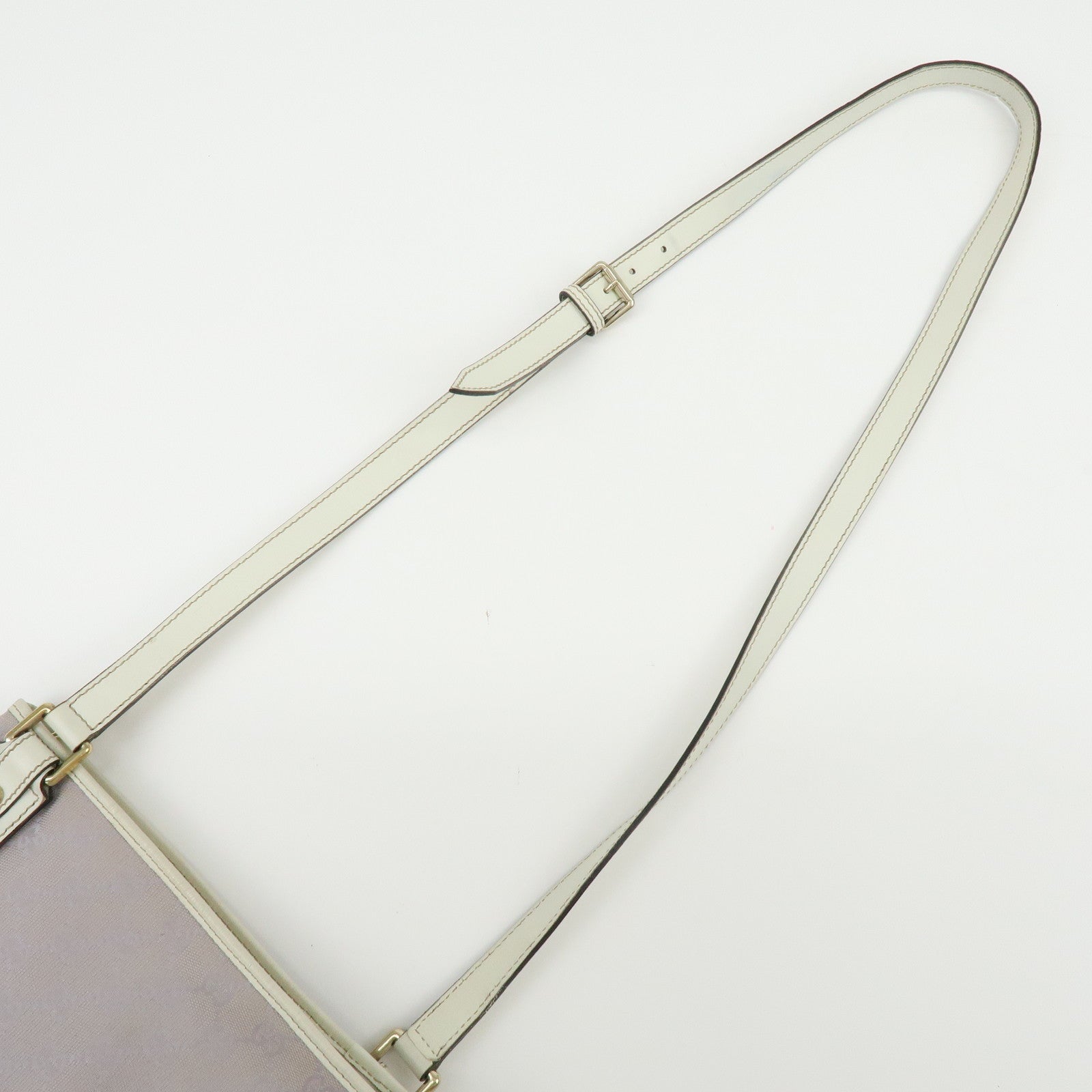 GUCCI GG Canvas Leather Shoulder Bag Light Purple White 257246