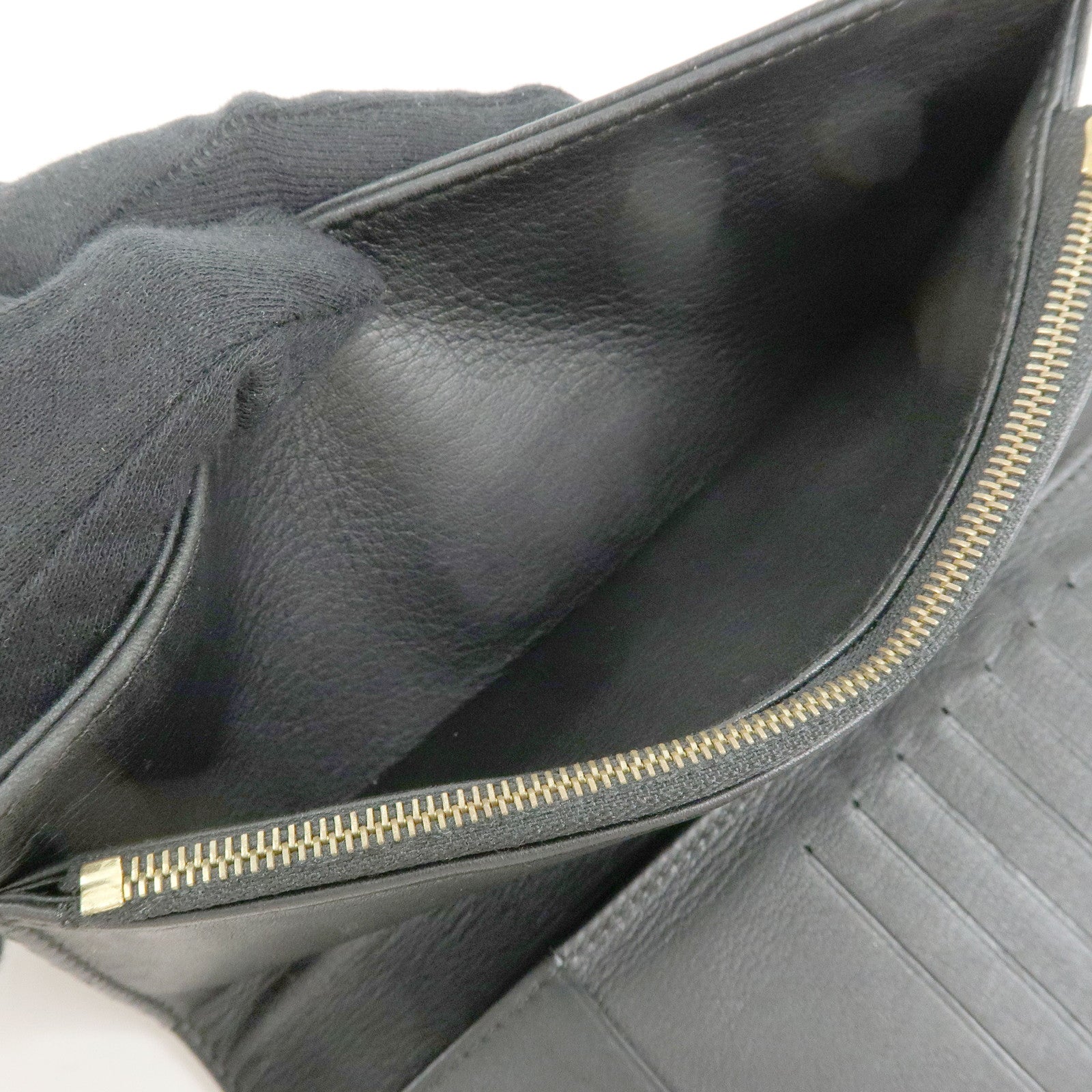 Louis Vuitton Monogram Mahina Portefeuille Amelia Wallet M95549
