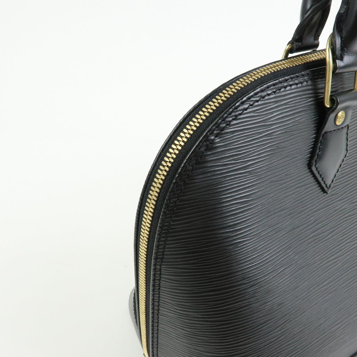 Louis Vuitton Epi Alma Leather Hand Bag Noir Black M52142