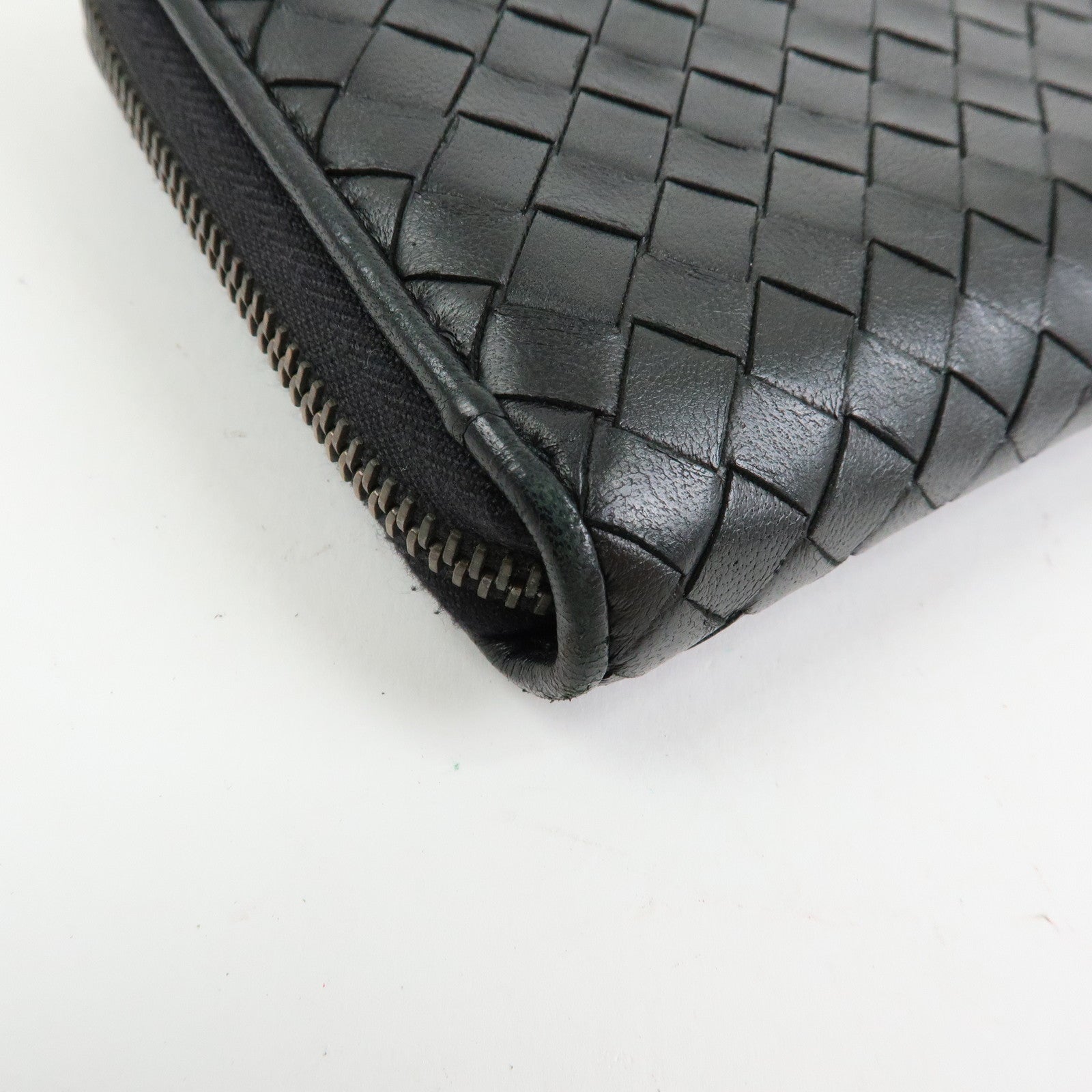 BOTTEGA VENETA Intrecciato Leather Round Zippy Long Wallet Black