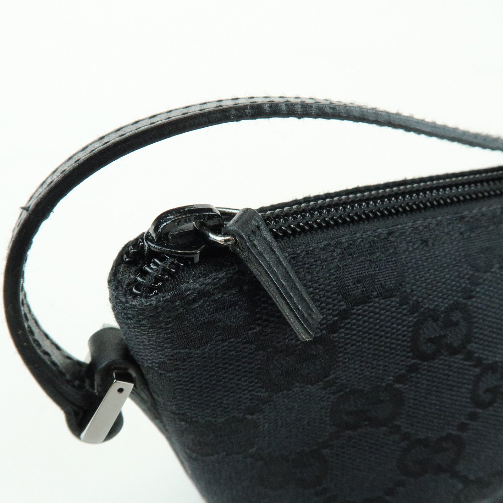 GUCCI Boat Bag GG Canvas Leather Accessory Pouch Hand Bag 07198