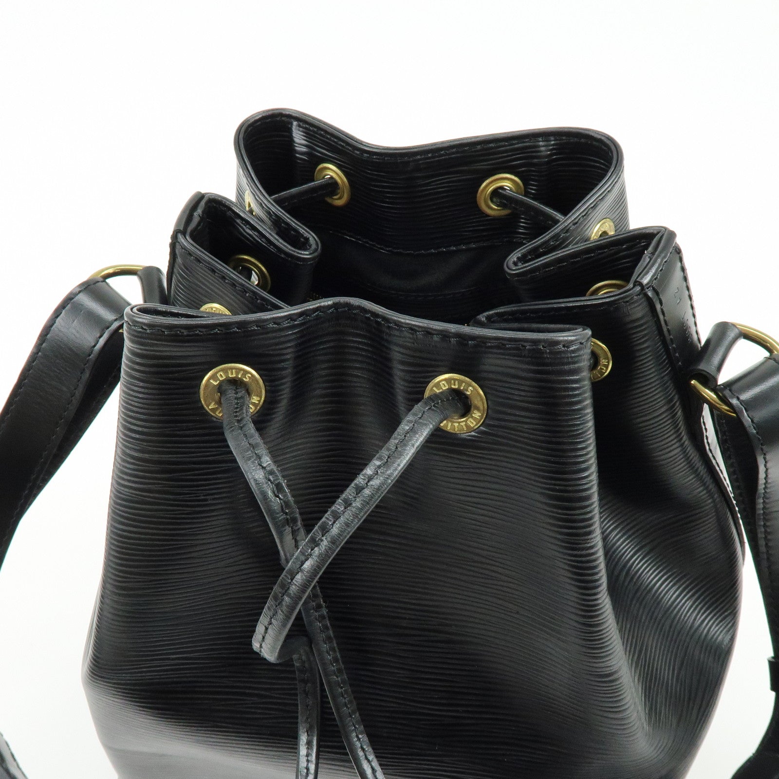 Louis Vuitton Epi Petit Noe Shoulder Bag Noir Black M44102