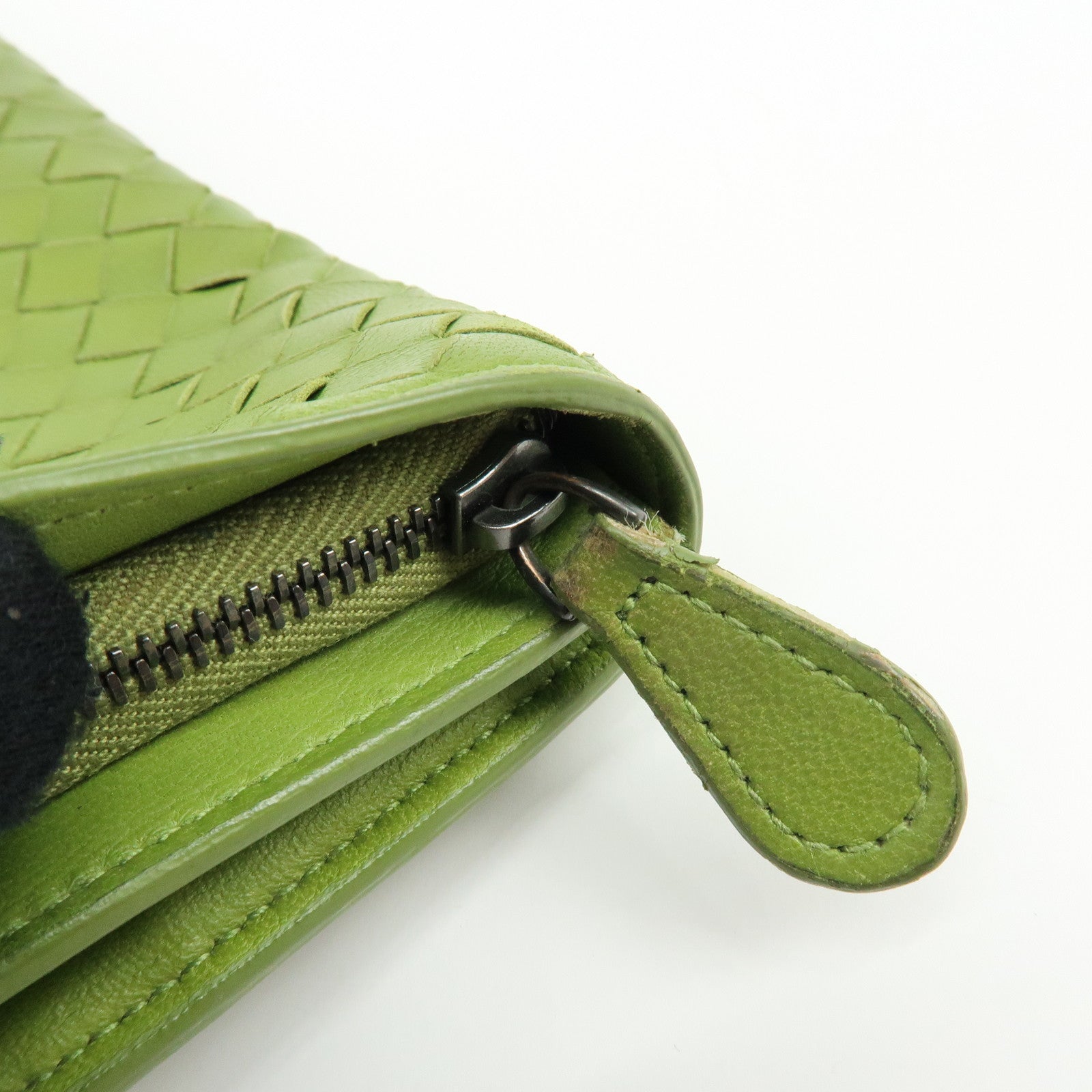 BOTTEGA VENETA Intrecciato Leather Flap Long Wallet Green