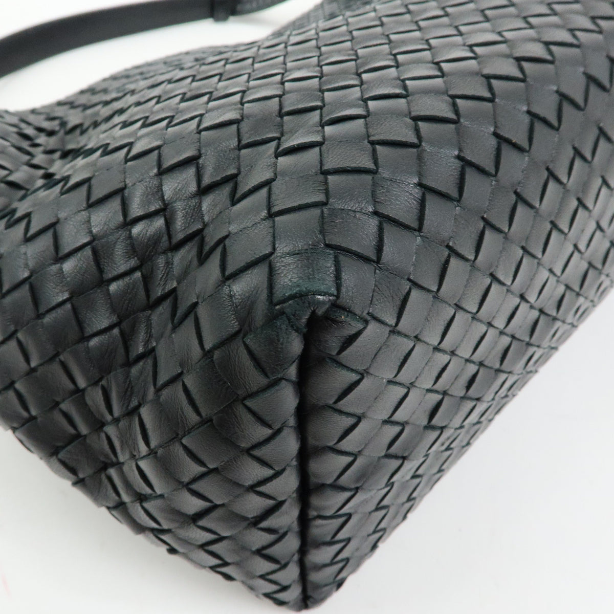 BOTTEGA VENETA Intrecciato Medium Garda Leather Hand Bag Black 179320