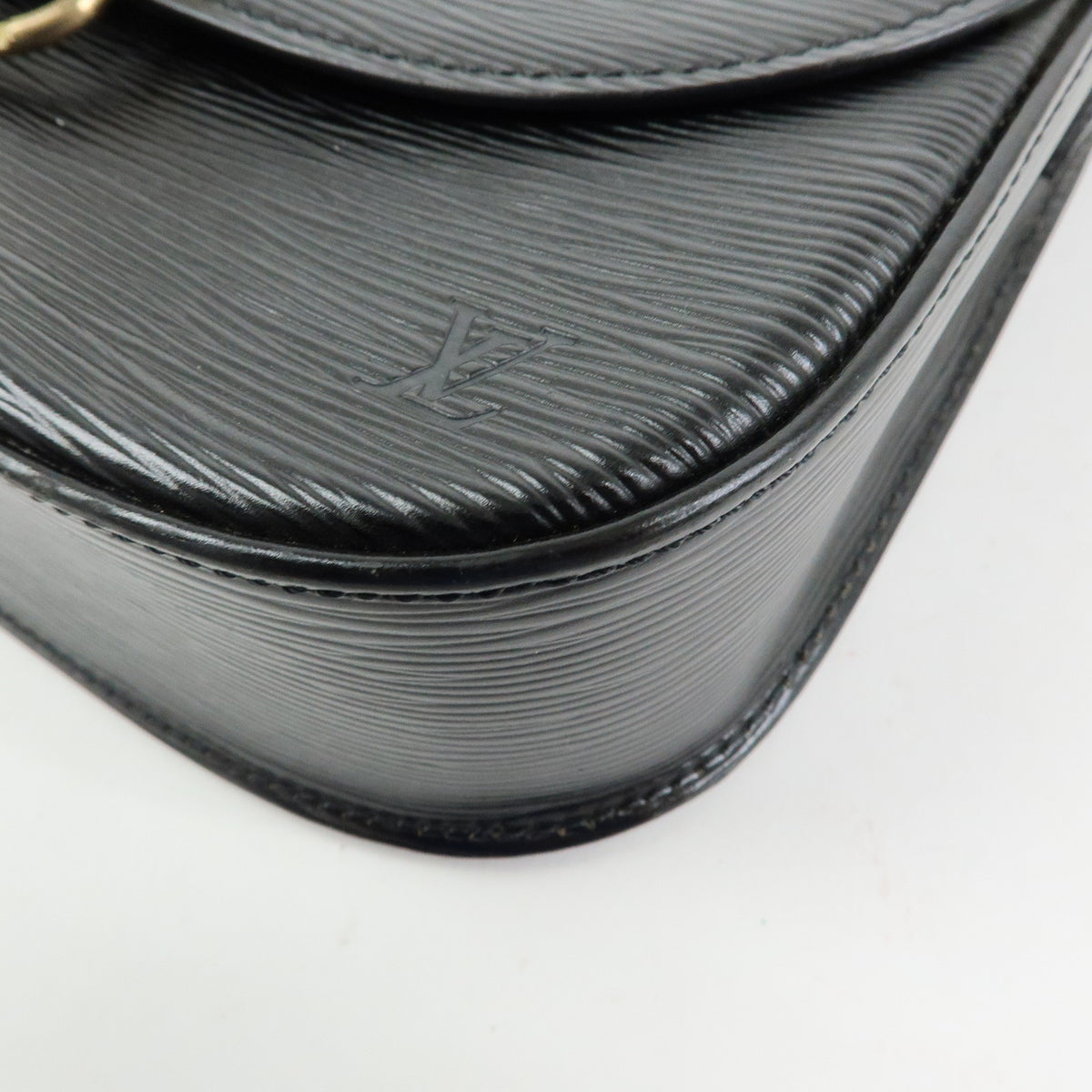 Louis Vuitton Epi Saint Cloud Shoulder Bag Black Noir M52192
