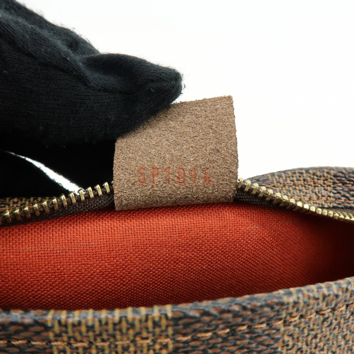 Louis Vuitton Damier Trousse Makeup Accessory Pouch Hand Bag N51982