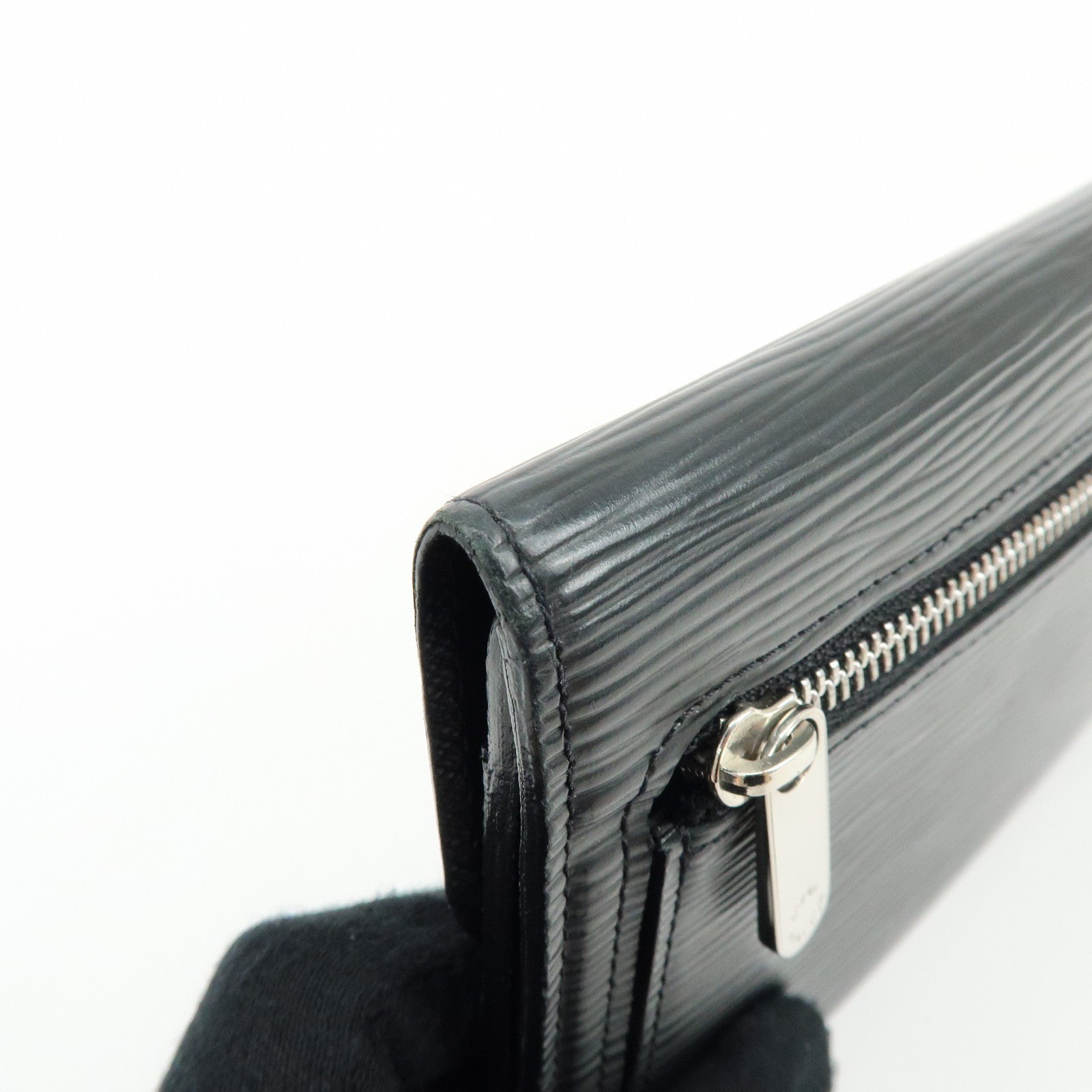 Louis Vuitton Epi Leather Portefeuille Eugenie Long Wallet Noir M63882