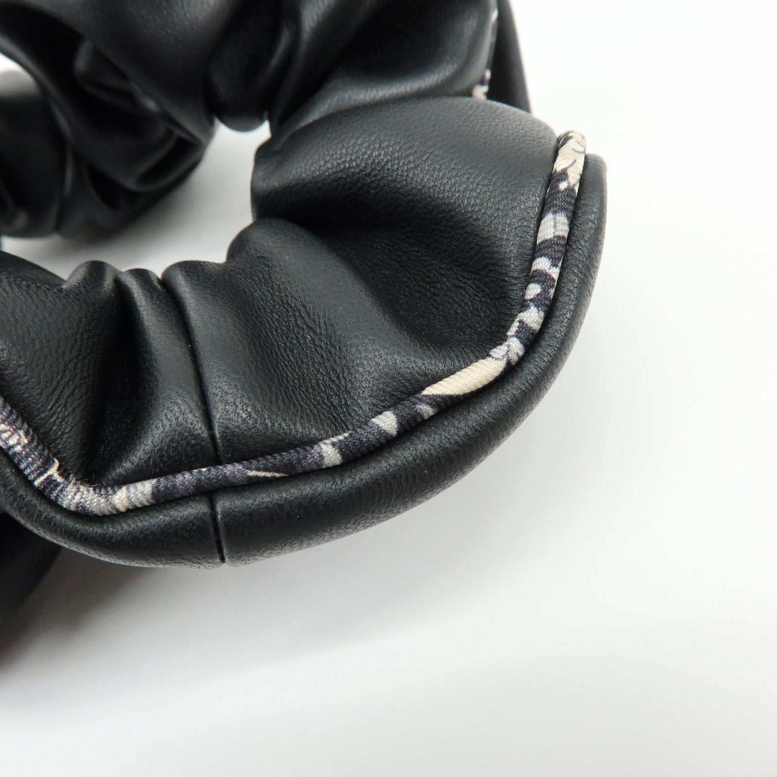HERMES Agneau Milo Lamb Leather Scrunchie Hair Accessory Black White
