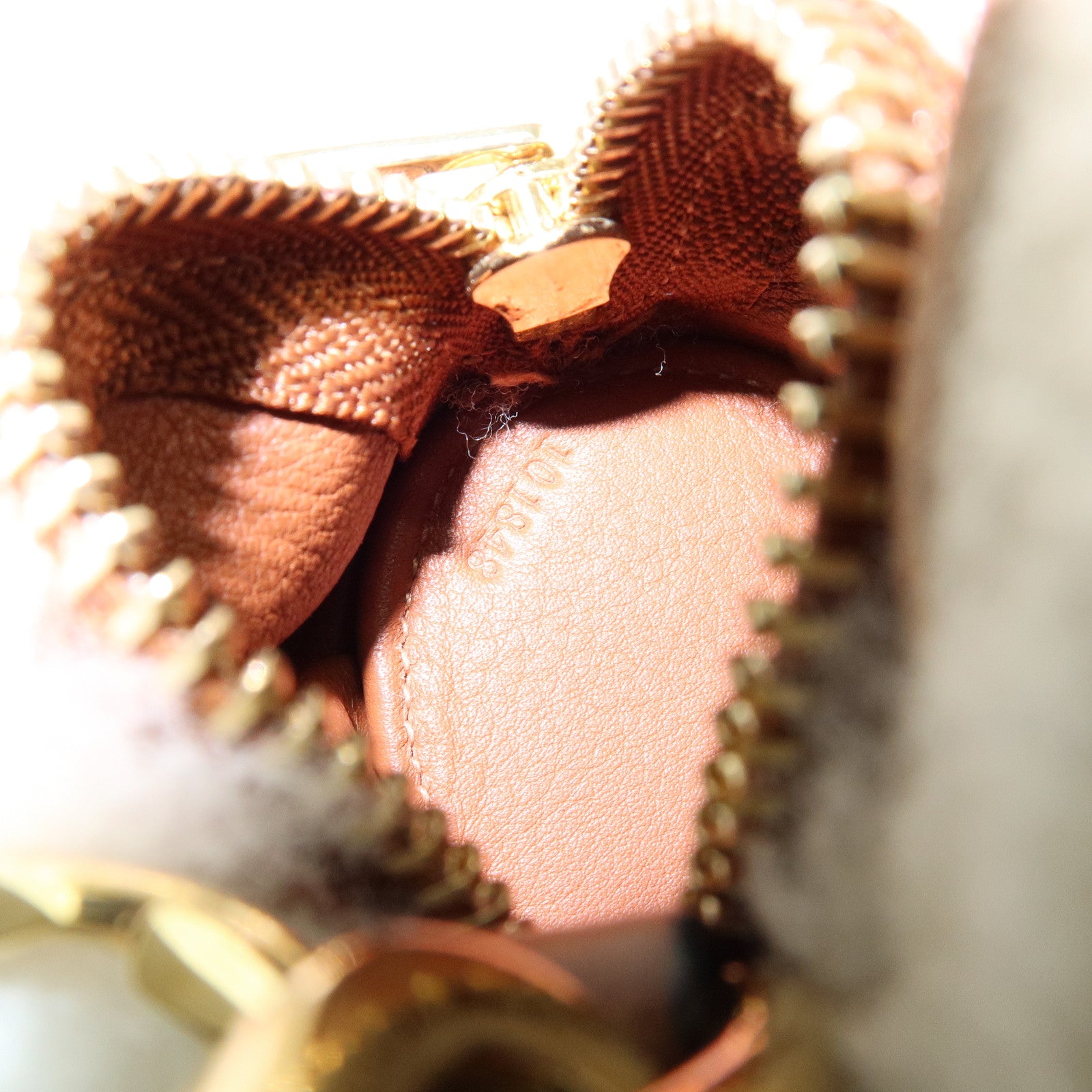 LOEWE Wool Leather Coin Case Bag Charm Rabbit White