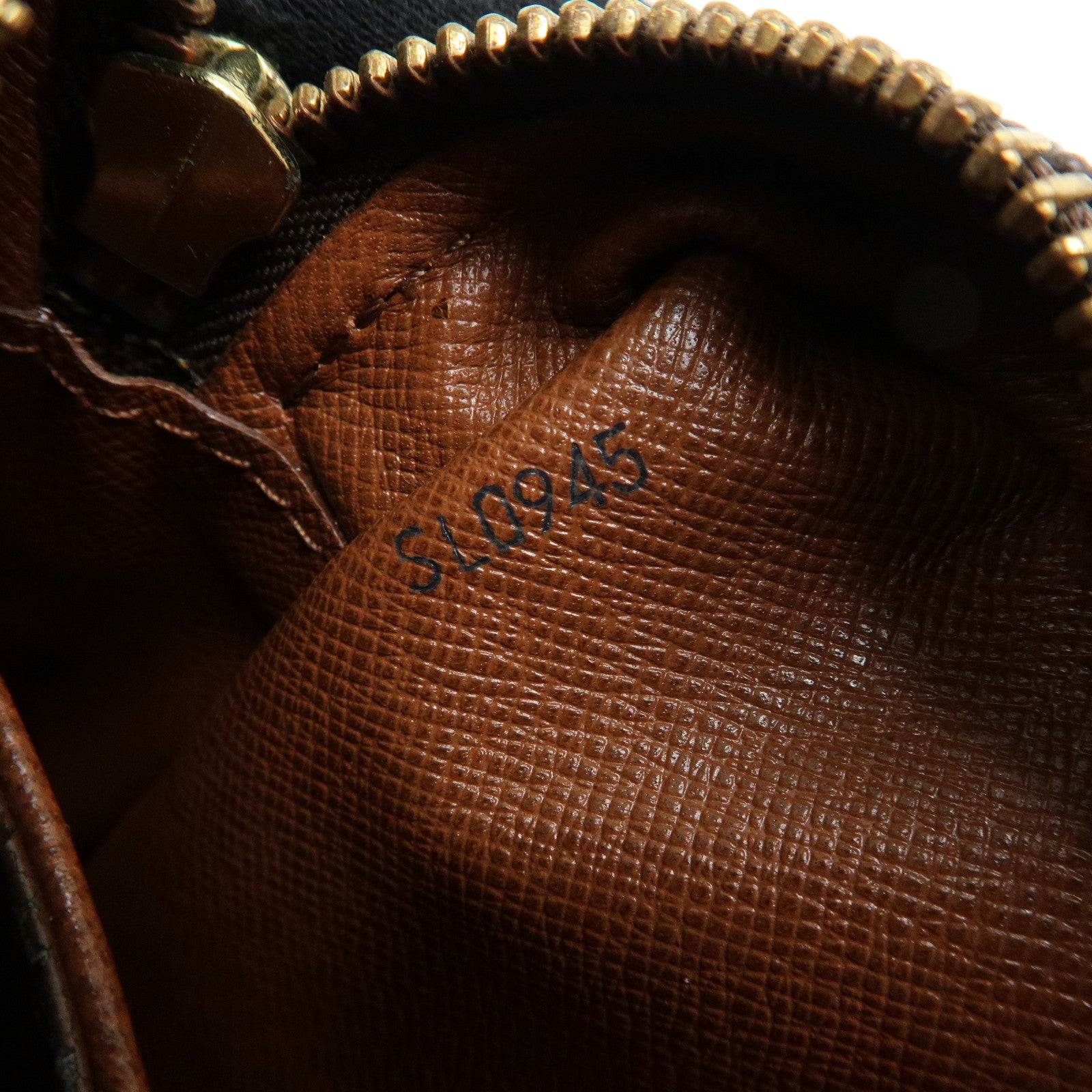 Louis Vuitton Monogram Compiegne 23 Pouch Clutch Bag Brown M51845